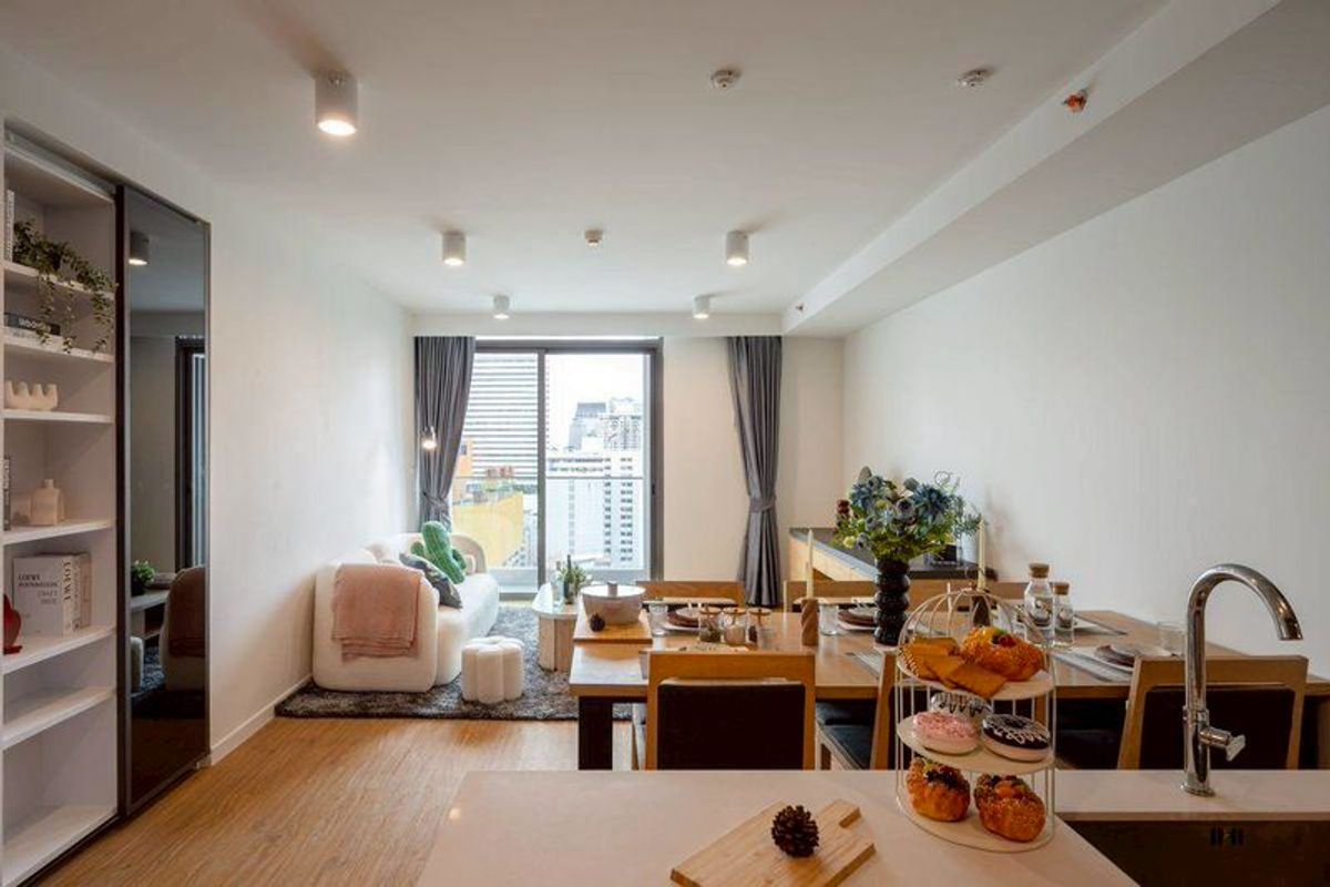 For SaleCondoSilom, Saladaeng, Bangrak : Siamese Surawong 108.6 SQM 14,900,000
