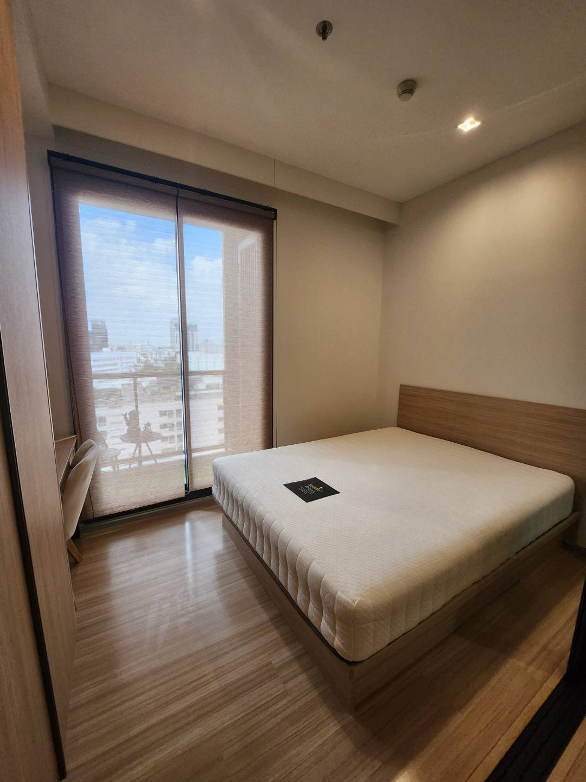 ให้เช่าคอนโดสะพานควาย จตุจักร : ให้เช่า เอ็ม จตุจักร Pet friendly ราคาพิเศษ 16,000 บาท ขนาดห้อง 30 ตรม. เข้าอยู่ได้ต้นเมษายนนี้ ติดต่อดูห้องด่วน @568lwoey (จูลี่)