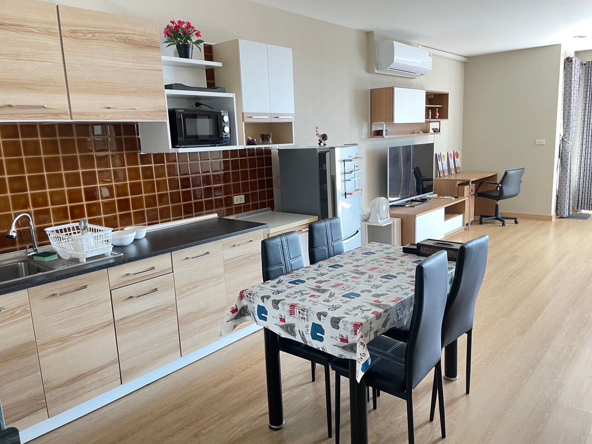 ให้เช่าคอนโดสาทร นราธิวาส : OMG299  สตูดิโอ สวย - ให้เช่า - ใจกลางสาทร  [ St. Louis Grand Terrace ] ว่างแล้ว 26 พ.ย. 68