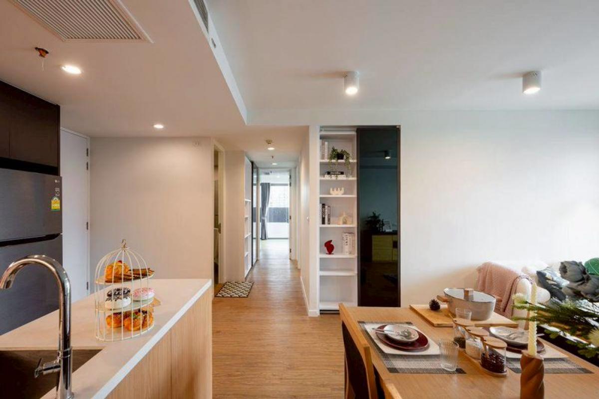 For SaleCondoSilom, Saladaeng, Bangrak : Luxury 3-Bed Condo at Siamese Surawong – Prime Silom Location!Spacious 108.6 sqm, Only 13.9M THB – Near BTS/MRT Sala Daeng & Samyan!