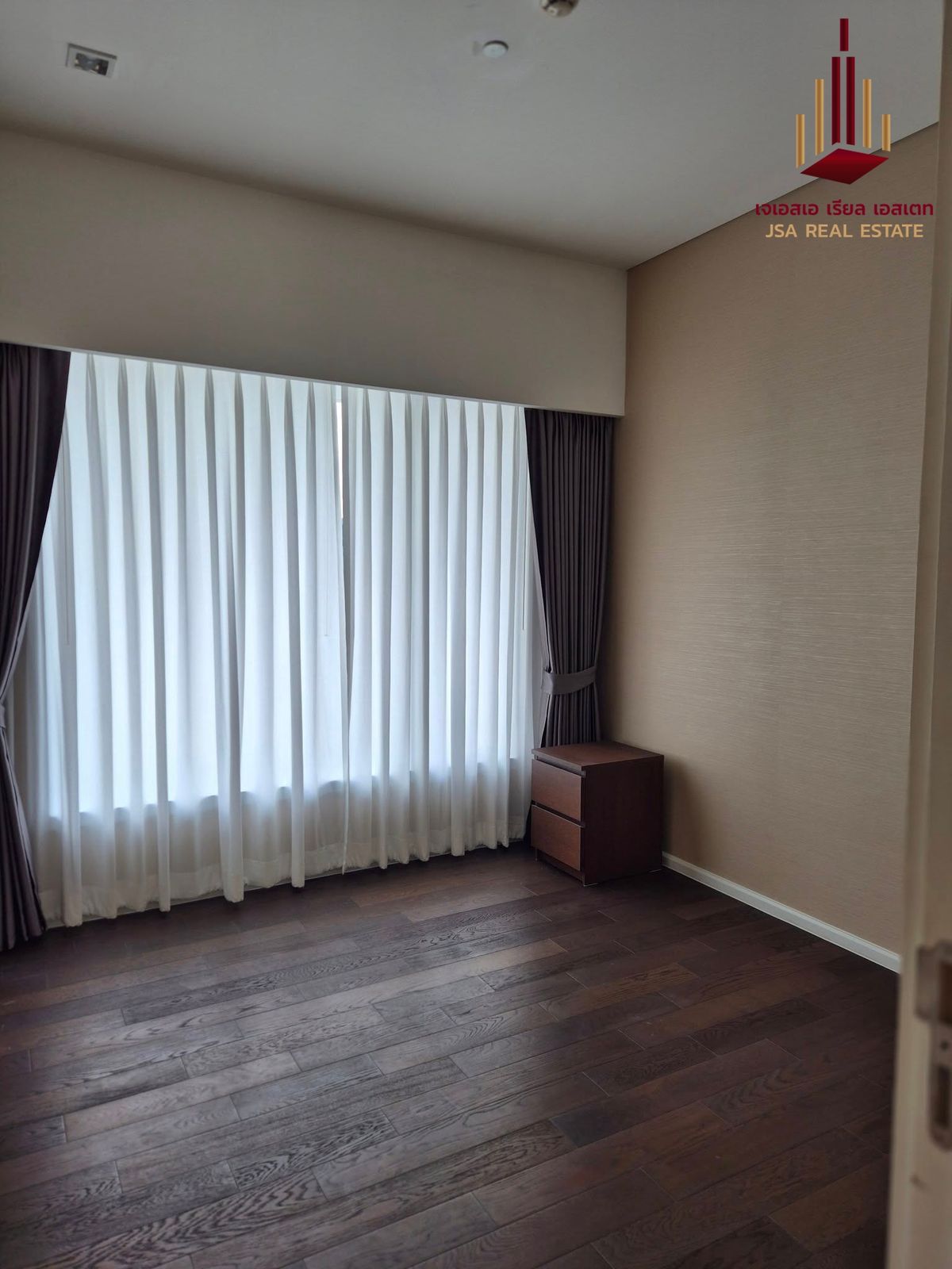 For RentCondoLadprao, Central Ladprao : ✨ For RENT: The Saint Residences Condo ✨ 💰 ONLY 32,000 THB/Month