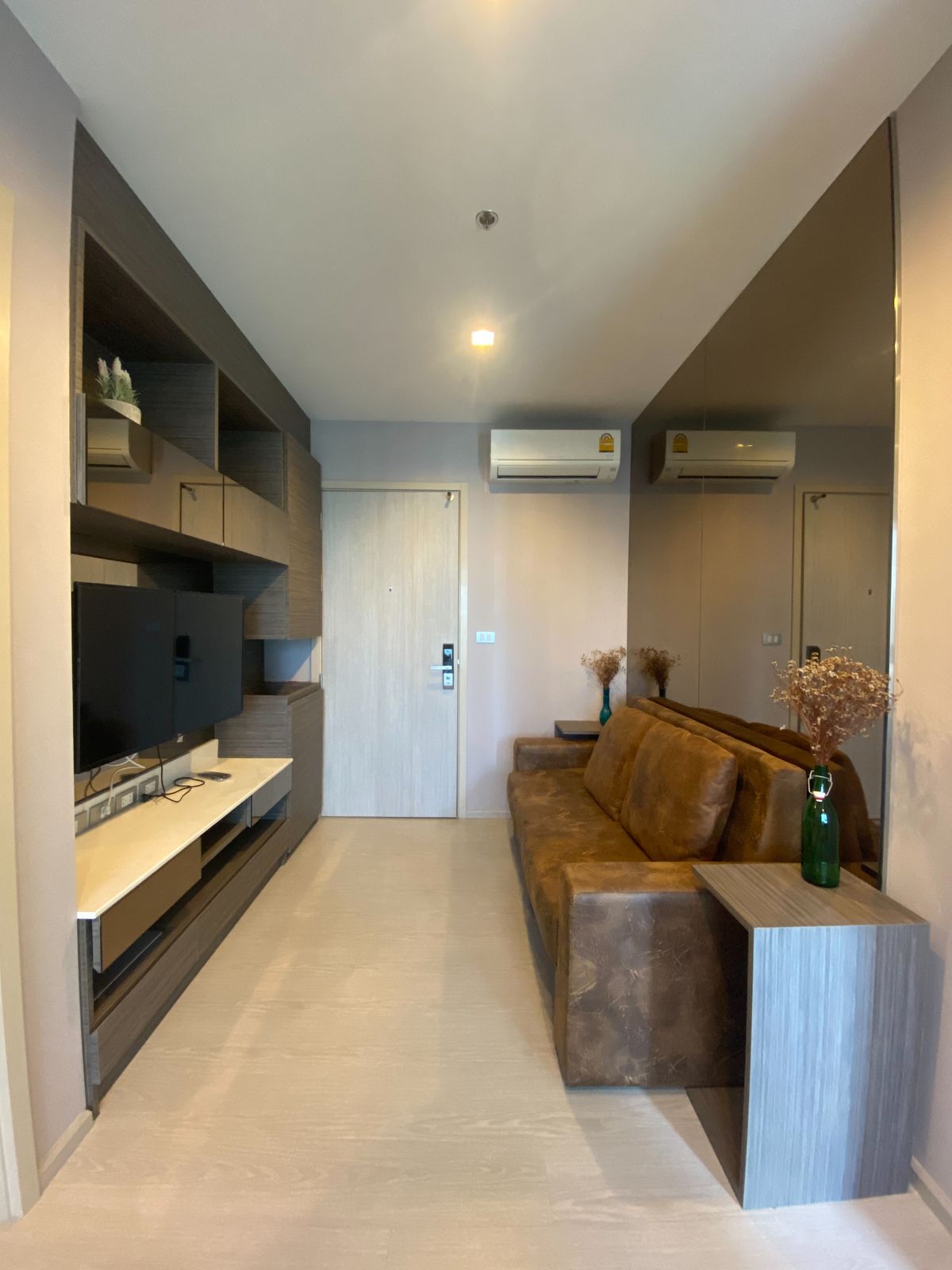 ขายคอนโดสุขุมวิท อโศก ทองหล่อ : Rhythm Sukhumvit 36 - 38 / 1 Bedroom (SALE WITH TENANT), ริทึ่ม สุขุมวิท 36 - 38 / 1 ห้องนอน (ขายพร้อมผู้เช่า ) NC060