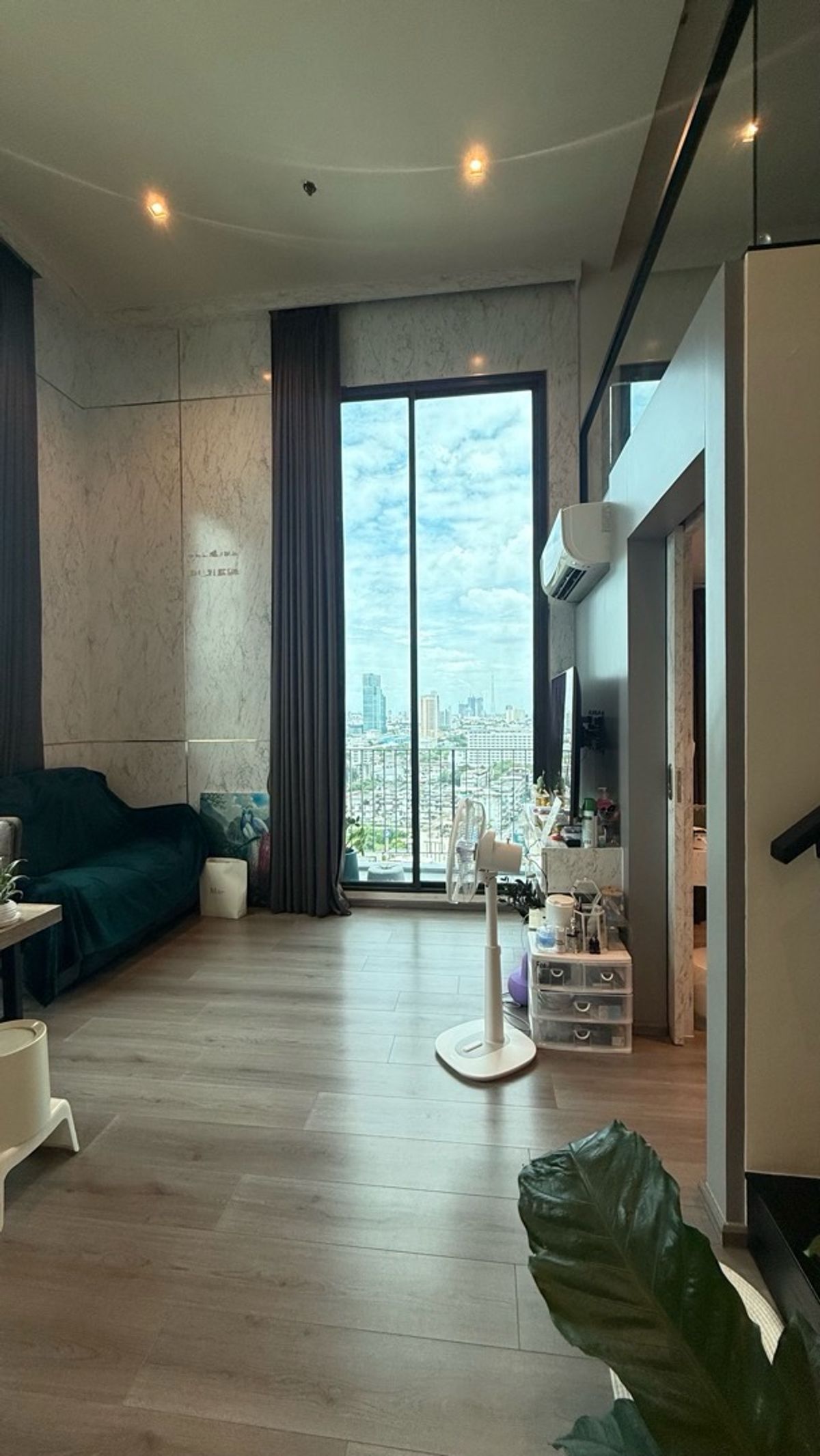 ให้เช่าคอนโดสะพานควาย จตุจักร : ให้เช่า  the reserve phahol pradipat Condo