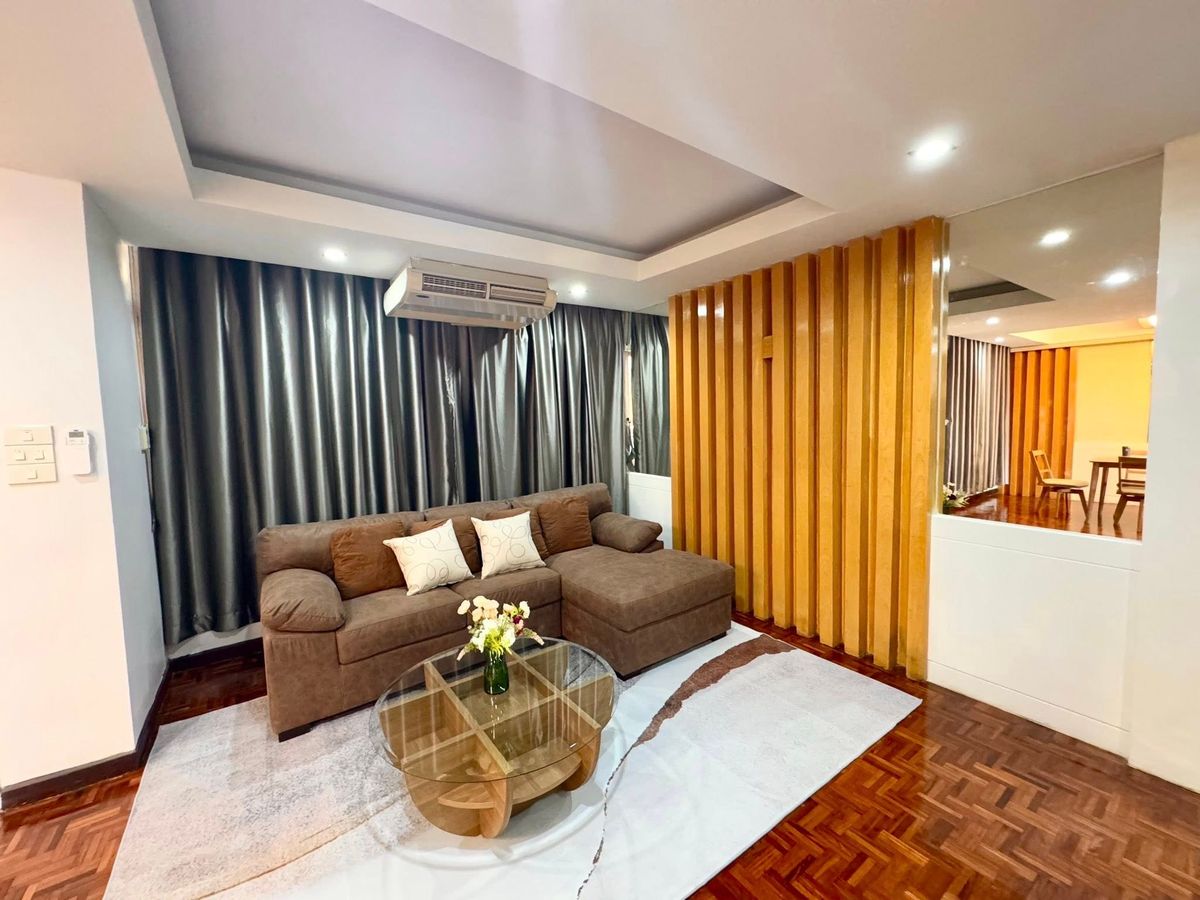 ให้เช่าคอนโดพระราม 9 เพชรบุรีตัดใหม่ RCA : ให้เช่า Siam Condominium คอนโดใจกลางเมือง ใกล้ BTS/MRT เดินทางสะดวก ห้องแต่งครบ พร้อมเข้าอยู่ทันที