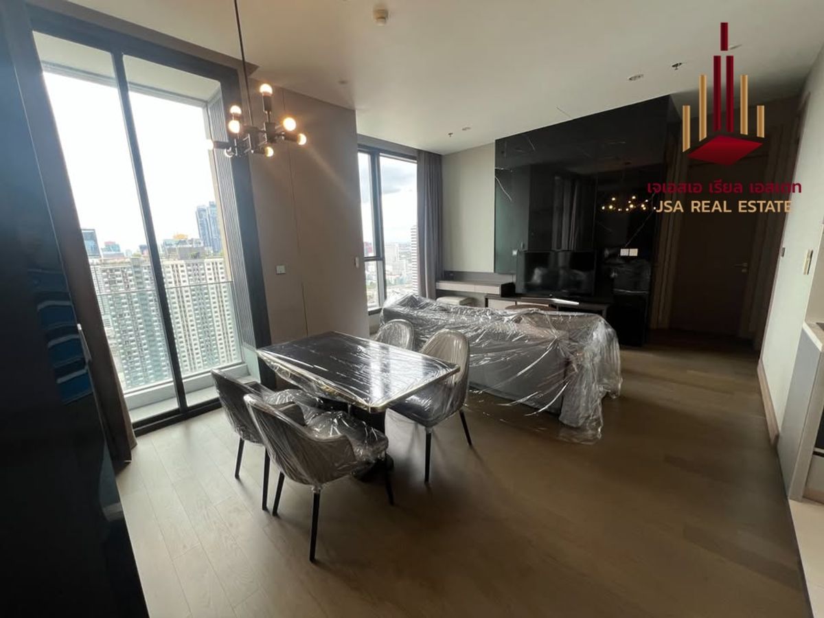 ให้เช่าคอนโดพระราม 9 เพชรบุรีตัดใหม่ RCA : ✨ For Rent: The Esse at Singha ComplexCondo ✨ 💰 Only 70,000 THB/month