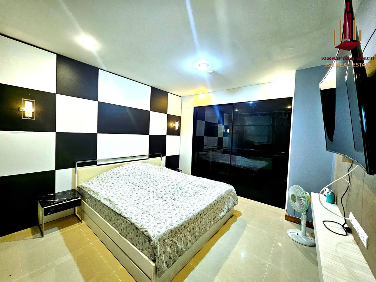 ให้เช่าคอนโดรัชดา ห้วยขวาง :  ✨ For Rent: Baan Klang Krung Resort Ratchada 7 Condo ✨  💰 Only 17,900 THB/month