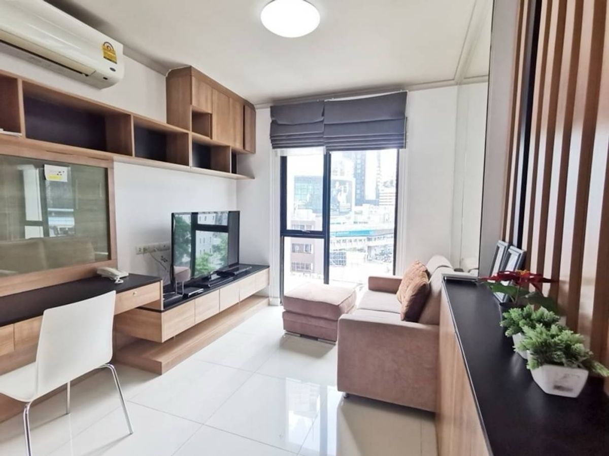 For SaleCondoSukhumvit, Asoke, Thonglor : Next to BTS Asoke 50 m. Can't find it anywhere else 🔥 Le Cote Sukhumvit 14 / 1 Bedroom (FOR SALE), Le Cote Sukhumvit 14 / 1 Bedroom (For Sale) F441