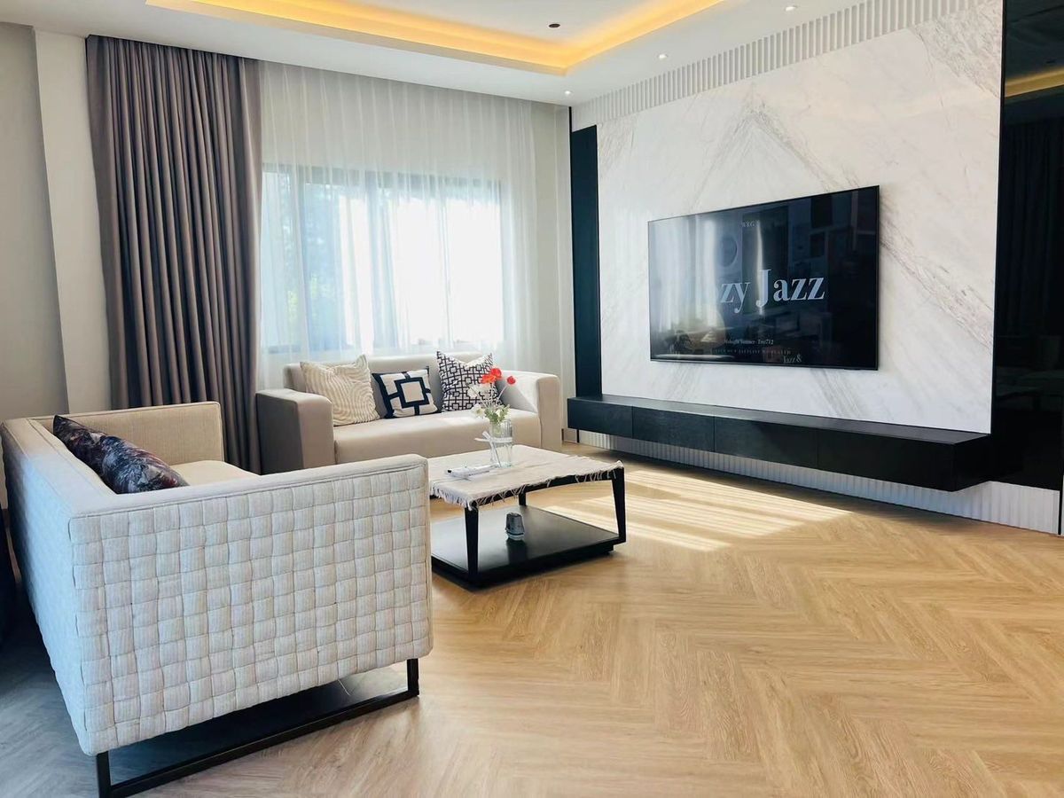 For RentHouseBangna, Bearing, Lasalle : Centro Bangna