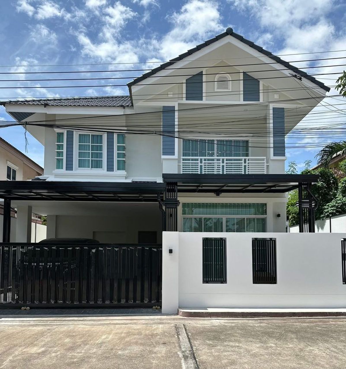 For SaleHousePattaya, Bangsaen, Chonburi : Secondhand house for sale, new renovation, Sirisa Village, 12 Pattaya, Bang Lamung, Chon Buri