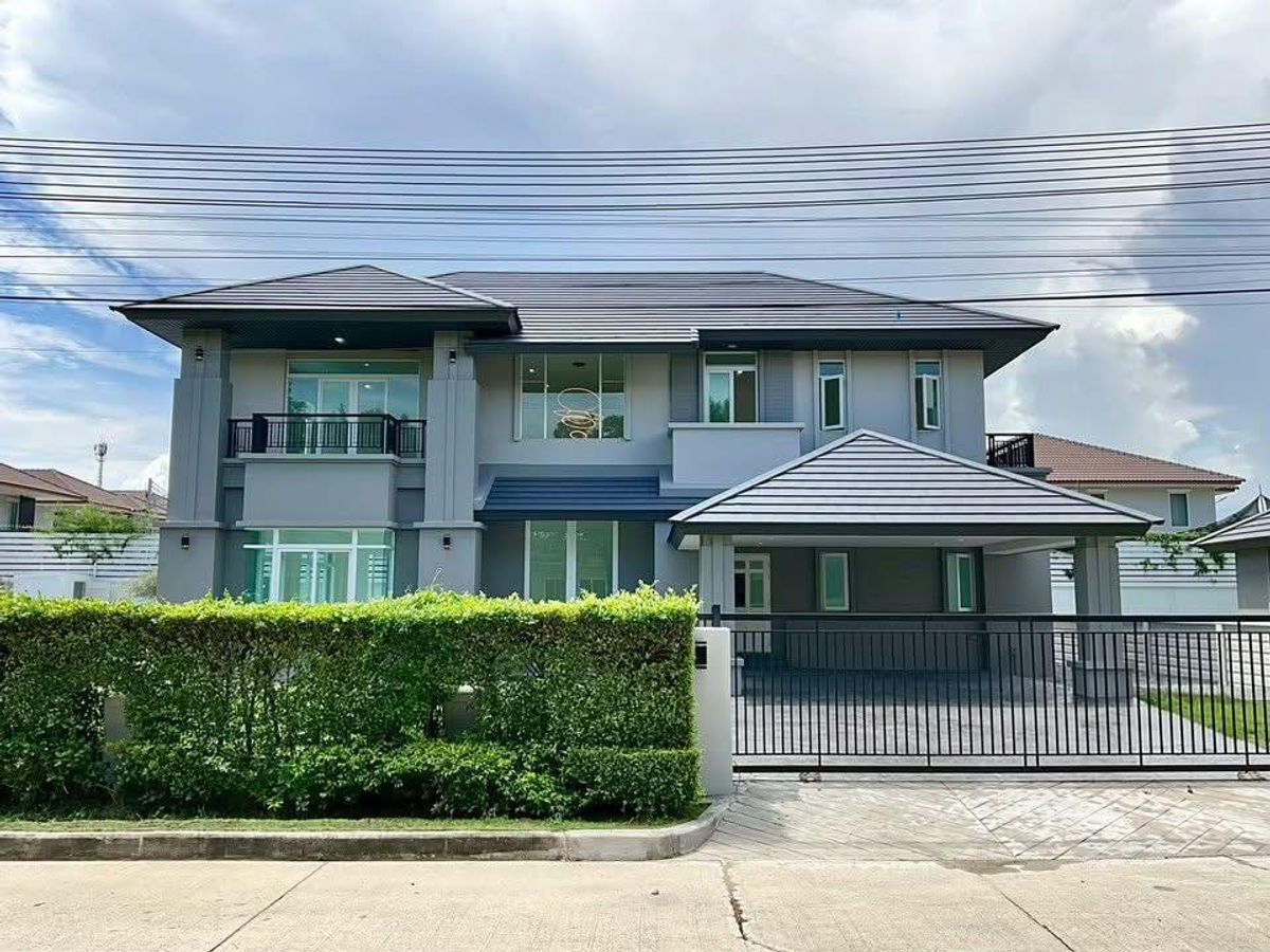 For SaleHouseMahachai Samut Sakhon : 🏠 Village, Nusasiri City, Rama 2, 2 -storey detached house with swimming pool 🏊🏻‍♂️