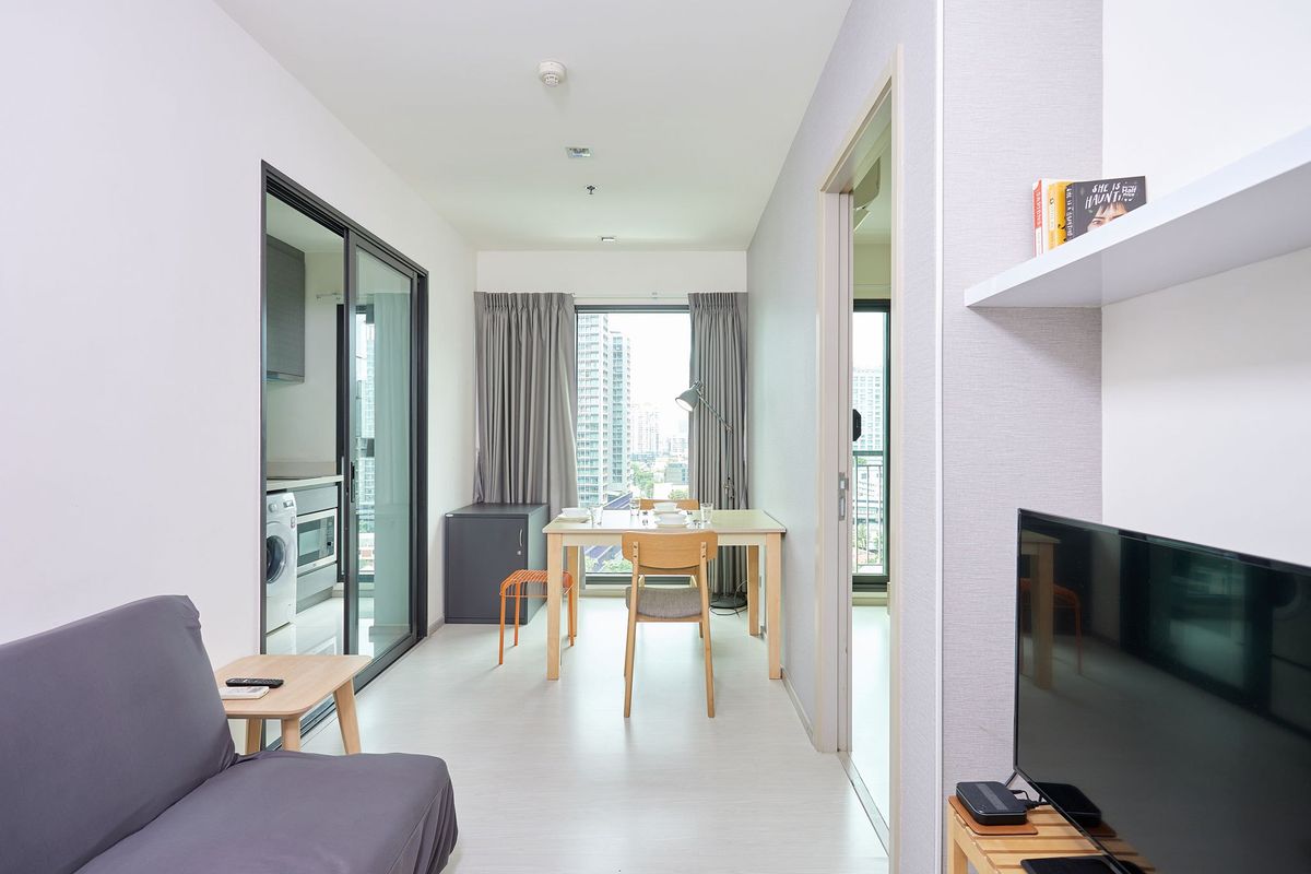 ขายคอนโดสุขุมวิท อโศก ทองหล่อ : Rhythm Sukhumvit 36 - 38 / 1 Bedroom (FOR SALE), ริทึ่ม สุขุมวิท 36 - 38 / 1 ห้องนอน (ขาย) NC057