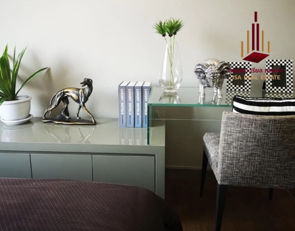 For SaleCondoSilom, Saladaeng, Bangrak : ✨ For Sale: M Silom Condo ✨ 💰 ONLY 9,700,000 THB