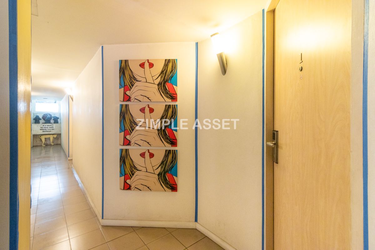 For RentSathorn, Narathiwat : Line ID: @zimple_asset Apartment on North Sathorn Road, Fully Furnished, ICONSIAM View, Quiet & Secure, near BTS Saphan Taksin, Short-term Lease Available.