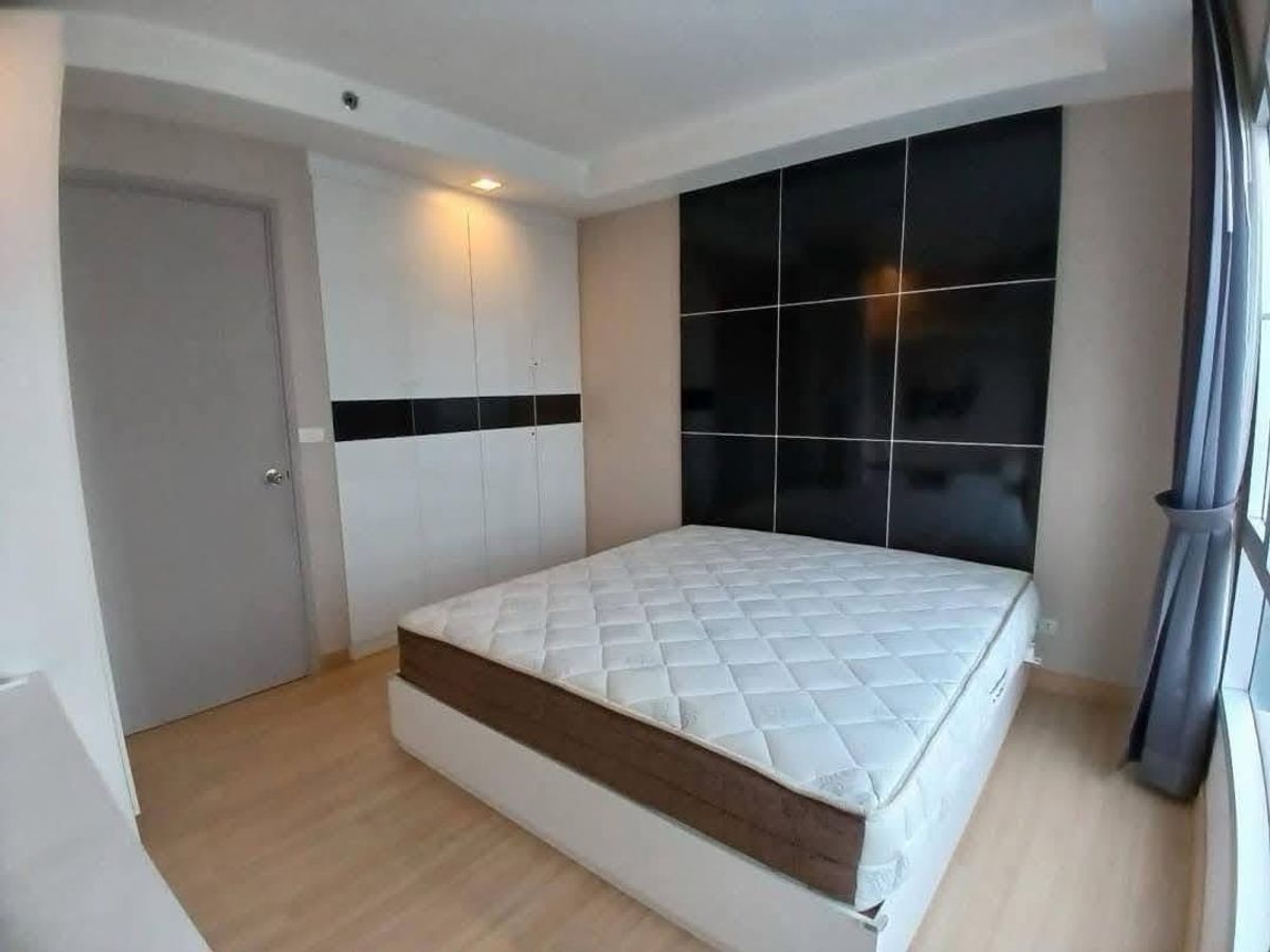 ให้เช่าคอนโดพระราม 9 เพชรบุรีตัดใหม่ RCA : Thru Thonglor (ทรู ทองหล่อ) – 1 Bedroom 45 ตร.ม. แปลนพิเศษ ชั้น 11 ทั้งชั้นมีห้องเดียว 🏡