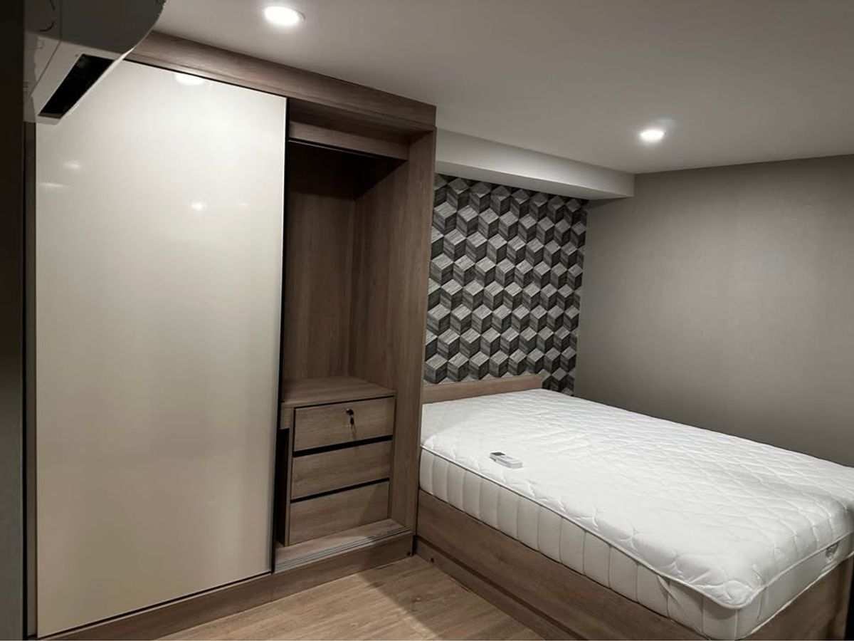 For RentCondoRattanathibet, Sanambinna : Condo for rent: Knightsbridge Tiwanon, near the Ministry of Public Health MRT station.