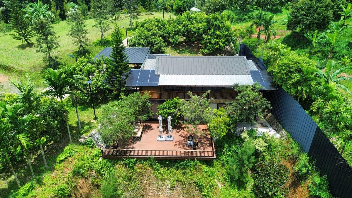 For SaleHotel&Apartment BusinessChanthaburi : ขายที่ดิน+สวนทุเรียน+บ้านสไตส์รีสอร์ท  ต.อ่างคีรี อ.มะขาม จันทบุรี