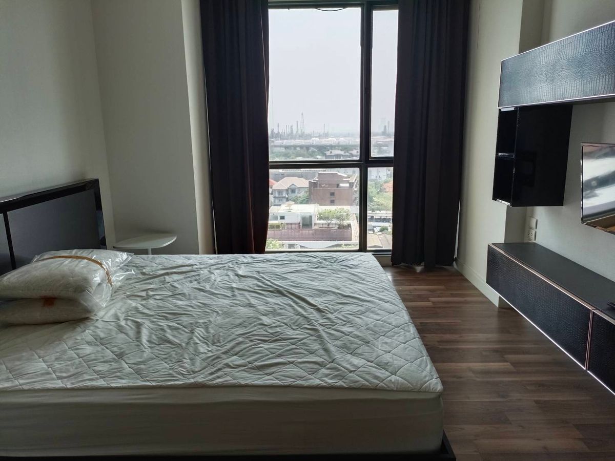 For RentCondoOnnut, Udomsuk : Condo for rent The Room Sukhumvit 62, near the Punnawithi BTS.