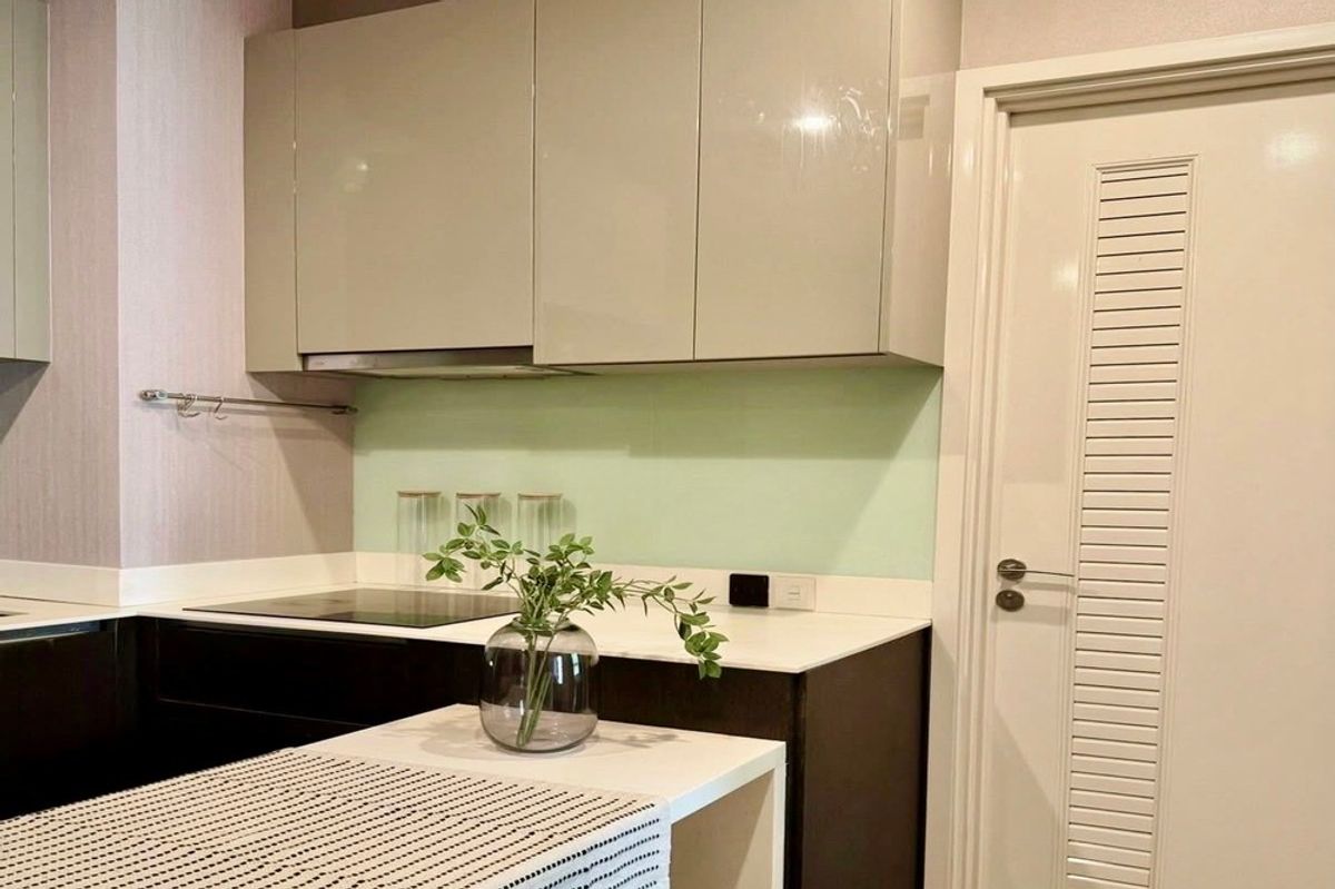 For SaleCondoSapankwai,Jatujak : 🔥 Sale with tenant, prime area!!🔥 Code C20250800023..........The Signature by Urbano, 2 bedroom, 1 bathroom, furnished, Special Deal!!📣📣