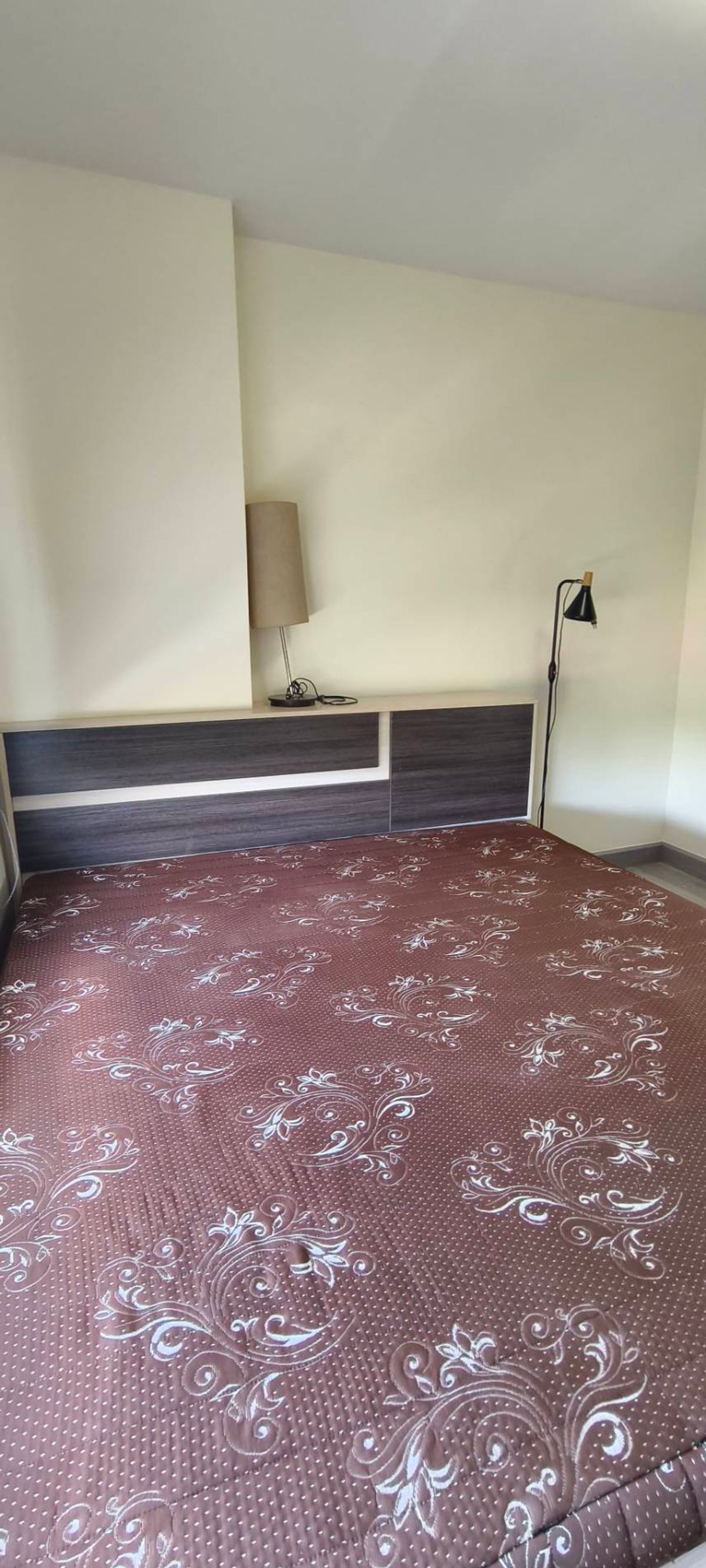 For RentCondoPathum Thani,Rangsit, Thammasat : Condo for rent: Ploen Ploen Condo Rangsit-Workpoint 2 2-bedroom unit near Workpoint Studio