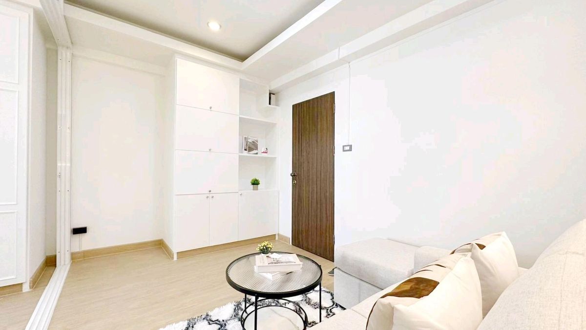 ขายคอนโดรัชดา ห้วยขวาง : 🎯 ผ่อนถูกกว่าเช่าหอ! คอนโดกลางรัชดา  เริ่มต้นไม่กี่พันกับห้องพร้อมอยู่ วิวโล่ง อากาศดี อยู่สบายแบบส่วนตัว 🎯รีเจ้นท์ รัชดา ทาวเวอร์ (Regent Ratchada Tower)✨️