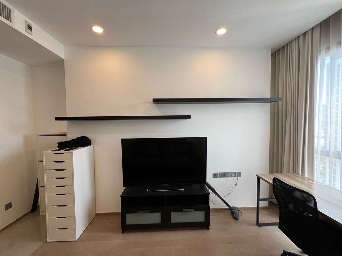 ให้เช่าคอนโดสยาม จุฬา สามย่าน : 📍For Rent!! Ashton Chula - Silom💥Cheapest right now!! Only 25,000฿ / month 💥(This is the lowest price for this layout!)🛋 1 bedroom | 32 sq.m. 📞 Contact: Aomam (Agent) Tel / Line ID: 095-587-1692 WhatsApp: +66 95 587 1692