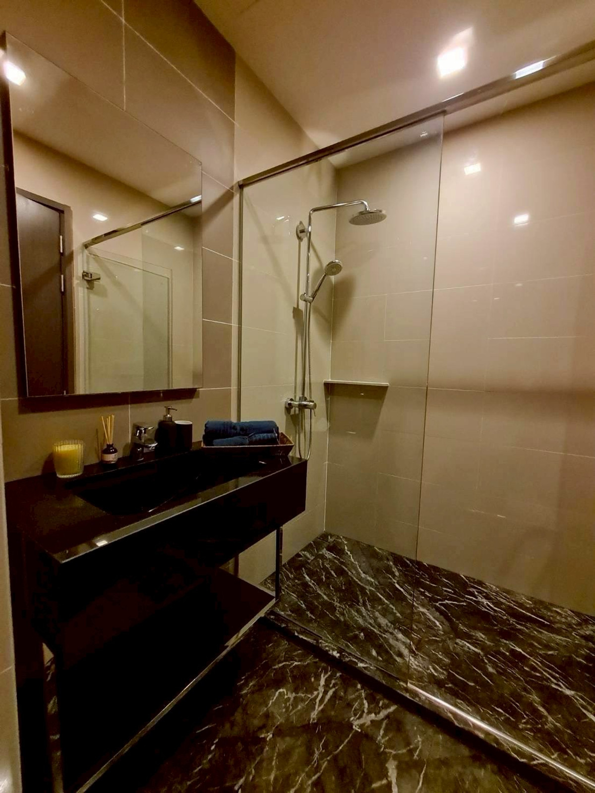 ให้เช่าคอนโดสุขุมวิท อโศก ทองหล่อ : (ปล่อยเช่า) 🟢คอนโด Edge สุขุมวิท 23 I 1-BR เฟอร์+เครื่องใช้ไฟฟ้าครบ ㅡ  ใกล้🚆BTS  อโศก / MRT สุขุมวิท