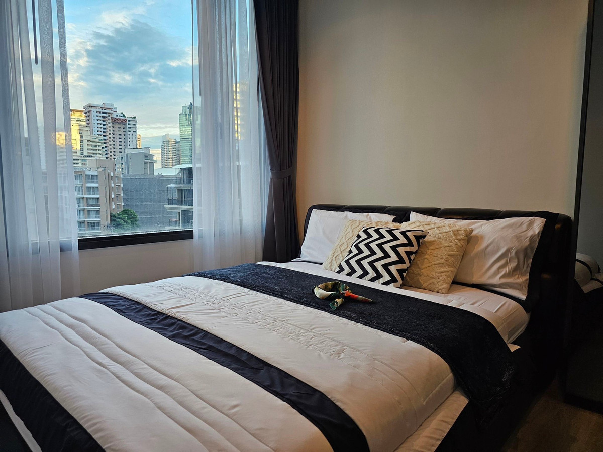 For RentCondoSukhumvit, Asoke, Thonglor : (For rent) 🟢Condo Edge Sukhumvit 23 I 1-BR, fully furnished + electrical appliances ㅡ near 🚆BTS Asoke / MRT Sukhumvit