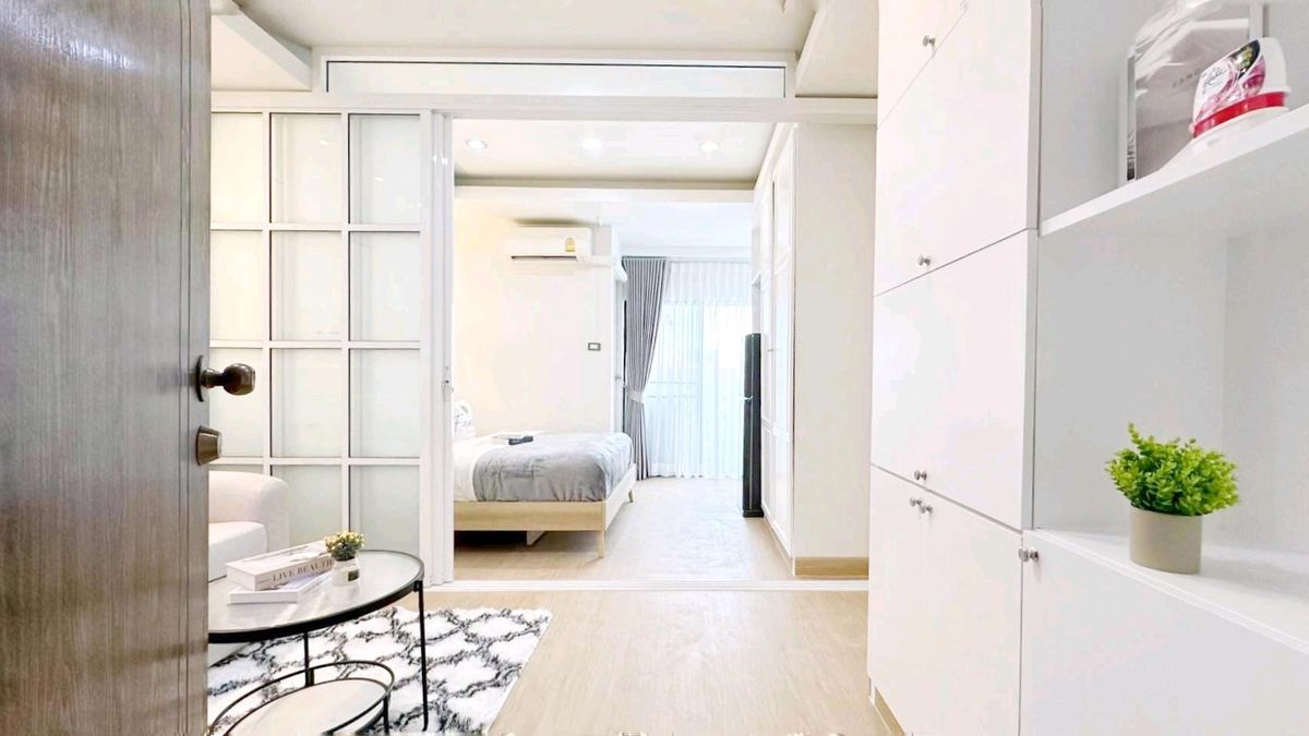 ขายคอนโดรัชดา ห้วยขวาง : 🎯 ผ่อนถูกกว่าเช่าหอ! คอนโดกลางรัชดา  เริ่มต้นไม่กี่พันกับห้องพร้อมอยู่ วิวโล่ง อากาศดี อยู่สบายแบบส่วนตัว 🎯รีเจ้นท์ รัชดา ทาวเวอร์ (Regent Ratchada Tower)✨️