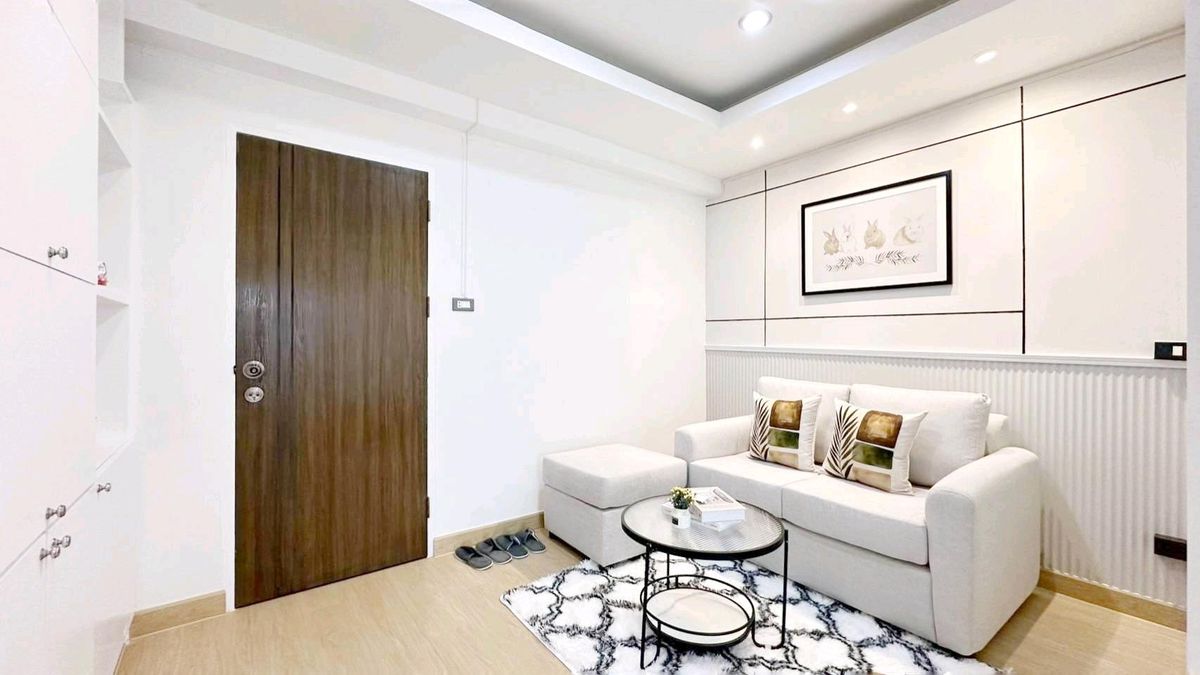 ขายคอนโดรัชดา ห้วยขวาง : 🎯 ผ่อนถูกกว่าเช่าหอ! คอนโดกลางรัชดา  เริ่มต้นไม่กี่พันกับห้องพร้อมอยู่ วิวโล่ง อากาศดี อยู่สบายแบบส่วนตัว 🎯รีเจ้นท์ รัชดา ทาวเวอร์ (Regent Ratchada Tower)✨️