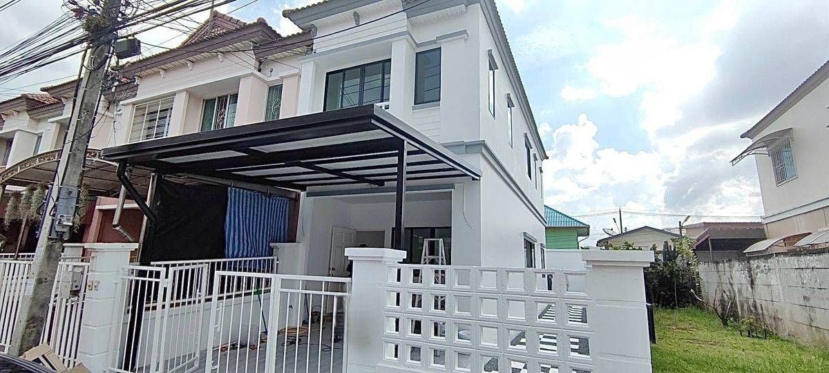 ให้เช่าทาวน์โฮมปทุมธานี รังสิต ธรรมศาสตร์ : ให้เช่าทาวน์โฮม เดอะนอร์ทเทิร์นโนว่า รังสิต ใกล้ ฟิวเจอร์พาร์ค รังสิต เพียง 9 นาที