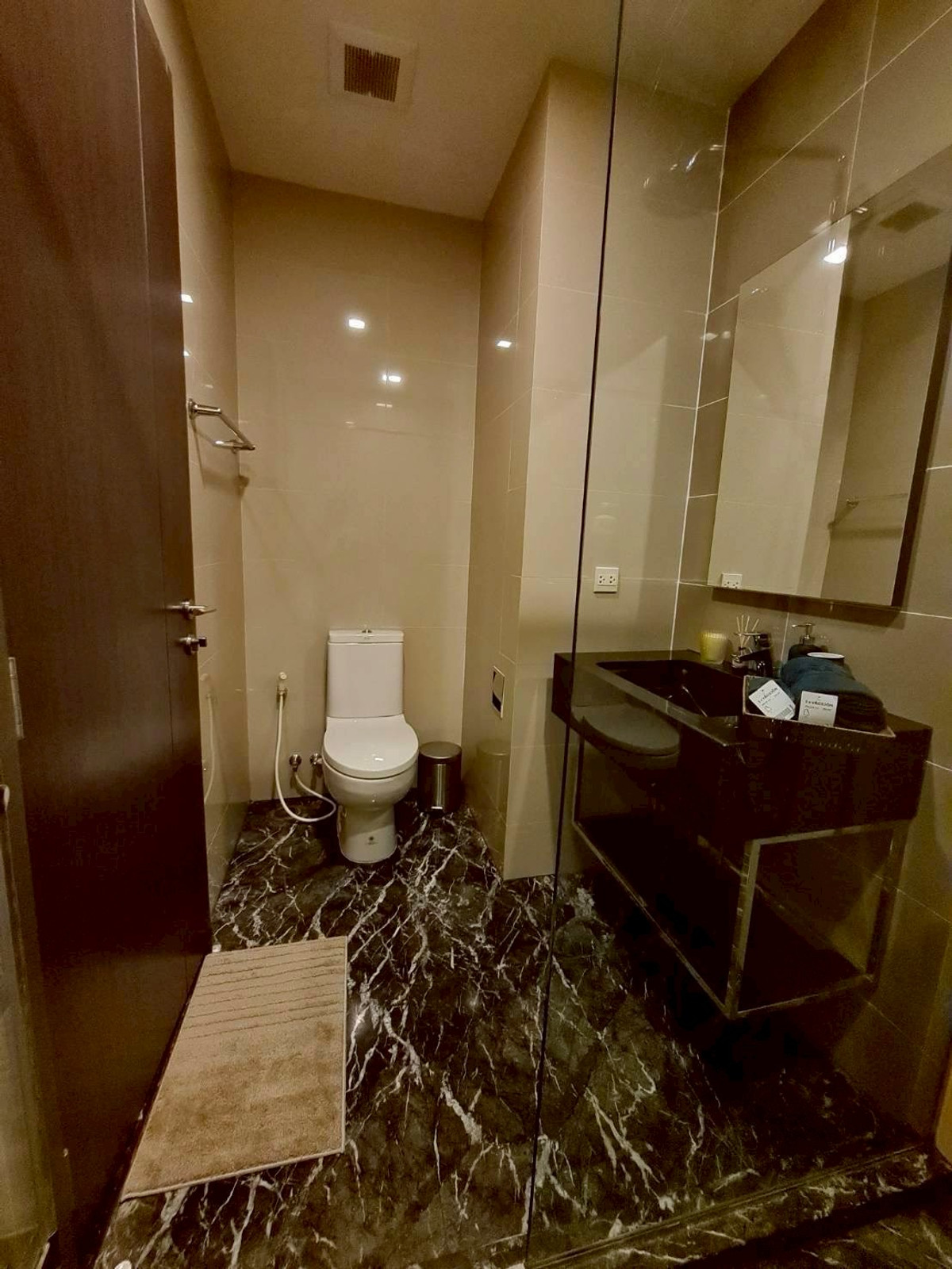 ให้เช่าคอนโดสุขุมวิท อโศก ทองหล่อ : (ปล่อยเช่า) 🟢คอนโด Edge สุขุมวิท 23 I 1-BR เฟอร์+เครื่องใช้ไฟฟ้าครบ ㅡ  ใกล้🚆BTS  อโศก / MRT สุขุมวิท