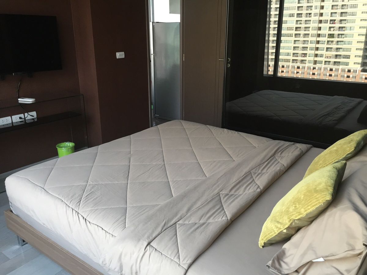 For RentCondoRatchathewi,Phayathai : (For Rent)  1 Bed 1 Bath 47 Sqm.Fully furnished 