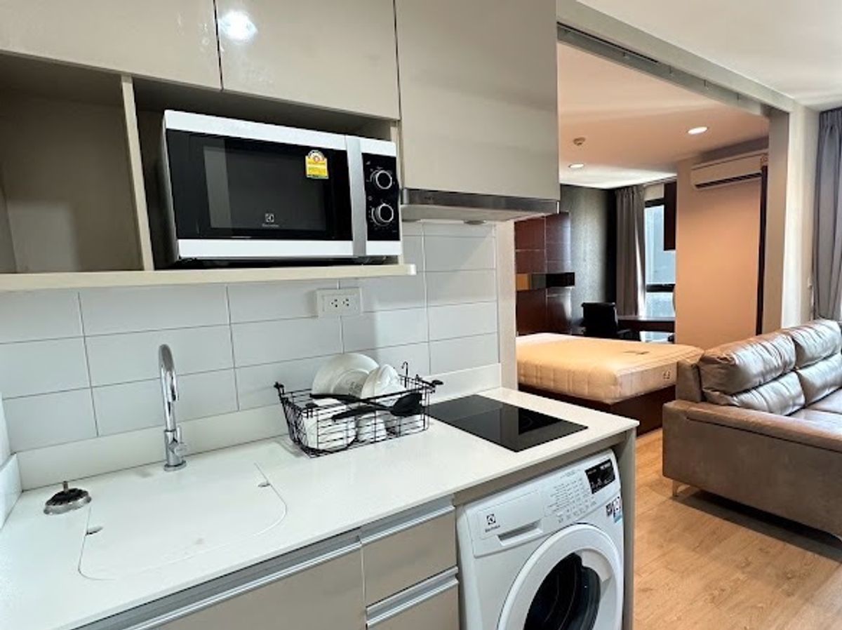 ให้เช่าคอนโดราชเทวี พญาไท : For Rent!! Ideo Q Ratchathewi Rent Price!! 20,000฿ per month❤️‍🔥1 Bedroom 1 Bathroom size 34 sq.m. Contract Aomam (agent) Tel./Line id : 0955871692 WhatsApp : +66 95 587 1692