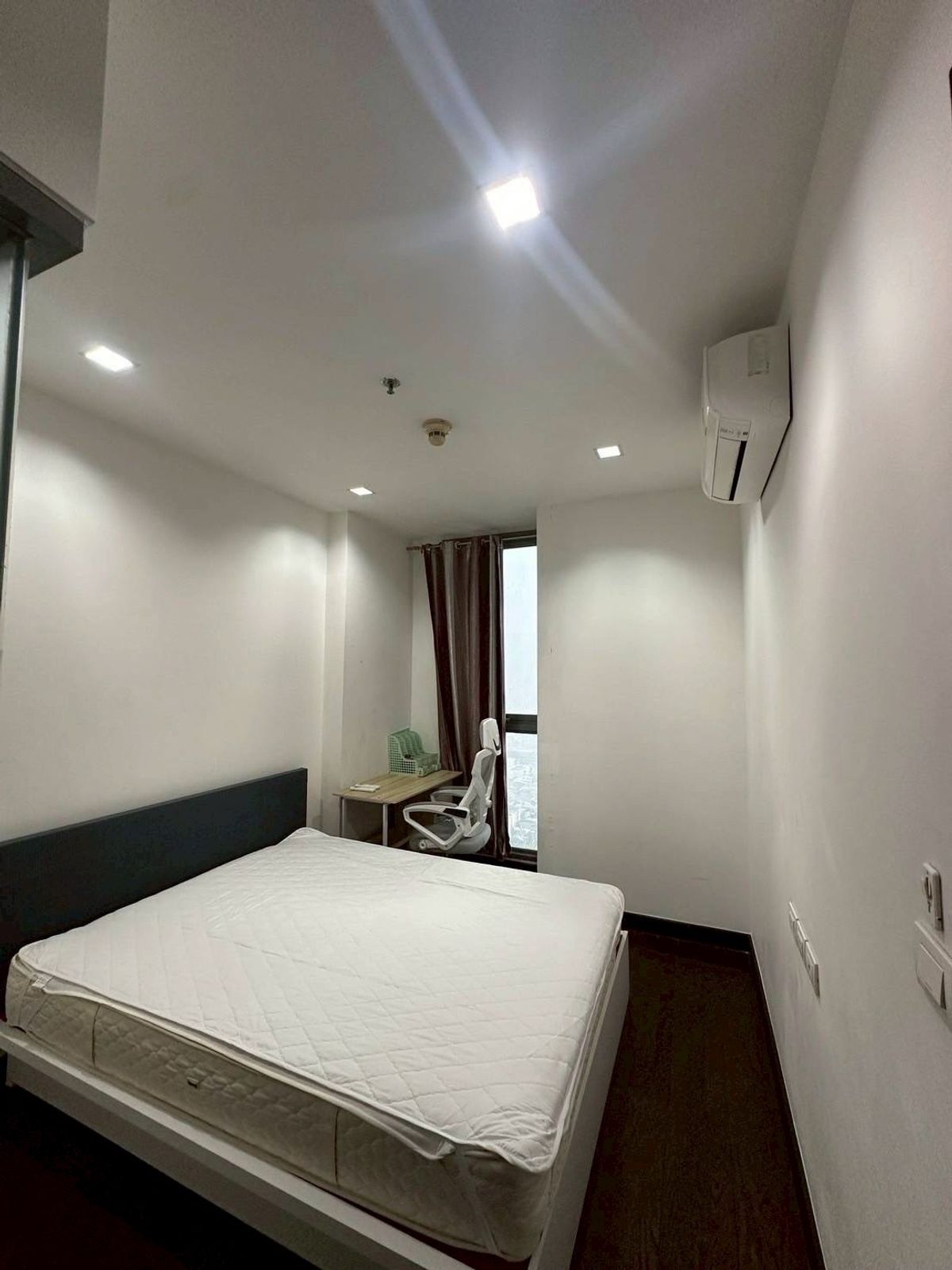 For RentCondoRatchathewi,Phayathai : Rent IDEO Q Phayathai 1BED 1BATH 36 SQM. Furniture, complete electrical appliances Ready Can make an appointment to see the room