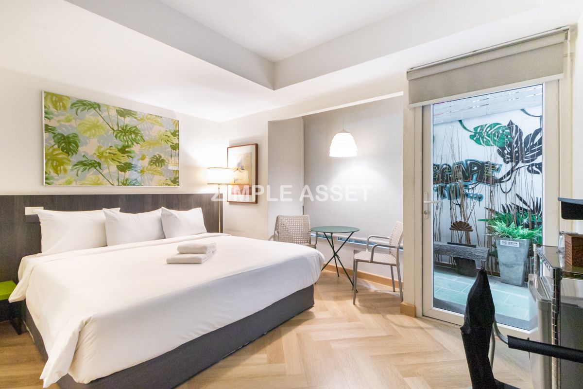 For RentSathorn, Narathiwat : Line ID: @zimple_asset Apartment on North Sathorn Road, Fully Furnished, ICONSIAM View, Quiet & Secure, near BTS Saphan Taksin, Short-term Lease Available.