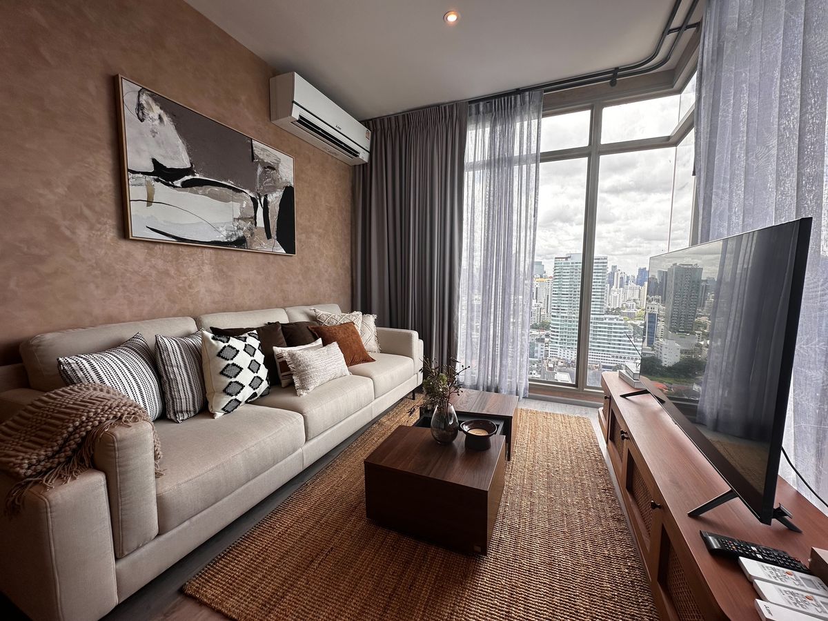 For RentCondoSukhumvit, Asoke, Thonglor : 🔥 Luxury 2 Bedrooms with Layout for Rhythm Ekkamai Estate 🔥