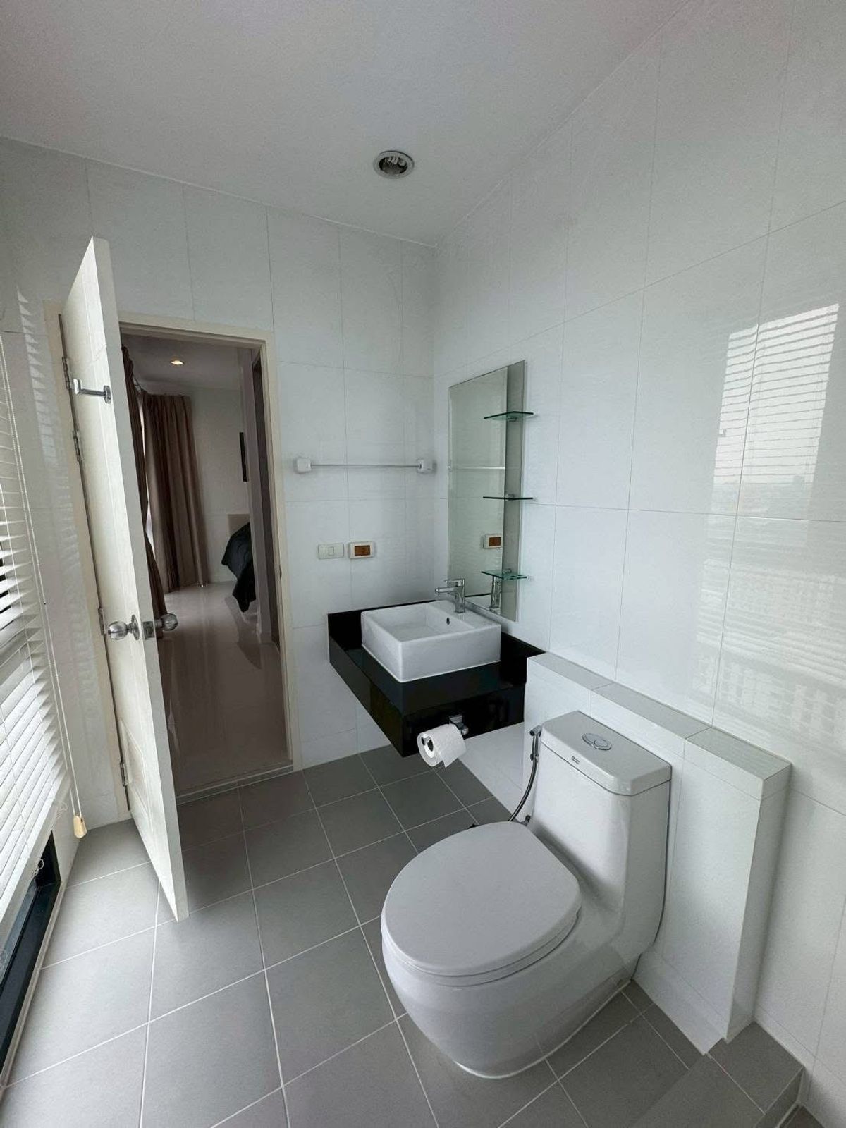 คอนโดแจ้งวัฒนะ เมืองทอง : ขายถูก ให้เช่า คอนโด ASTRO แจ้งวัฒนะ ติดรถไฟฟ้า สายสีชมพู ใกล้ เซ็นทรัล