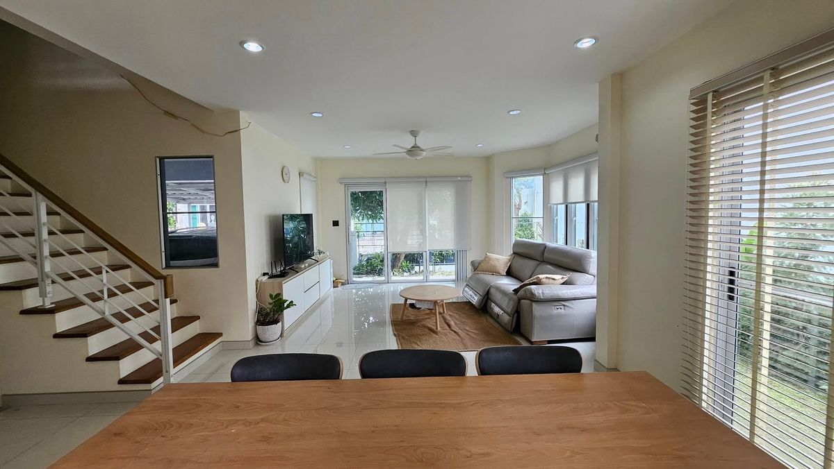 For RentHouseSamut Prakan,Samrong : Manthana Village Bangna, Km. 15, Premier House Type