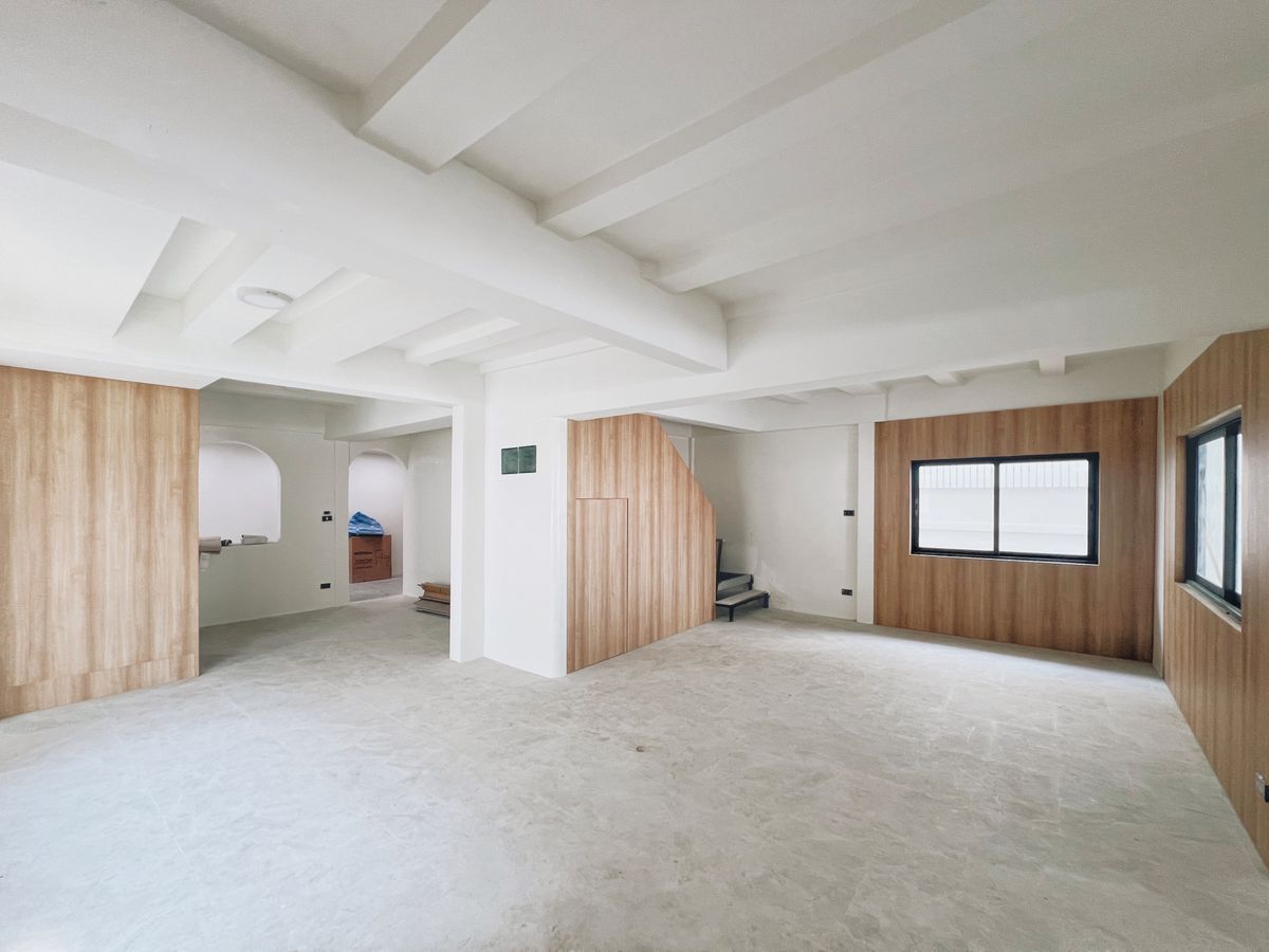 For SaleHome OfficeLadprao101, Happy Land, The Mall Bang Kapi : 🌿 Home Office with Private Garden, 3 Bedrooms, 5 Parking Spaces, Fully Renovated, Near BTS Ladprao, Convenient Location