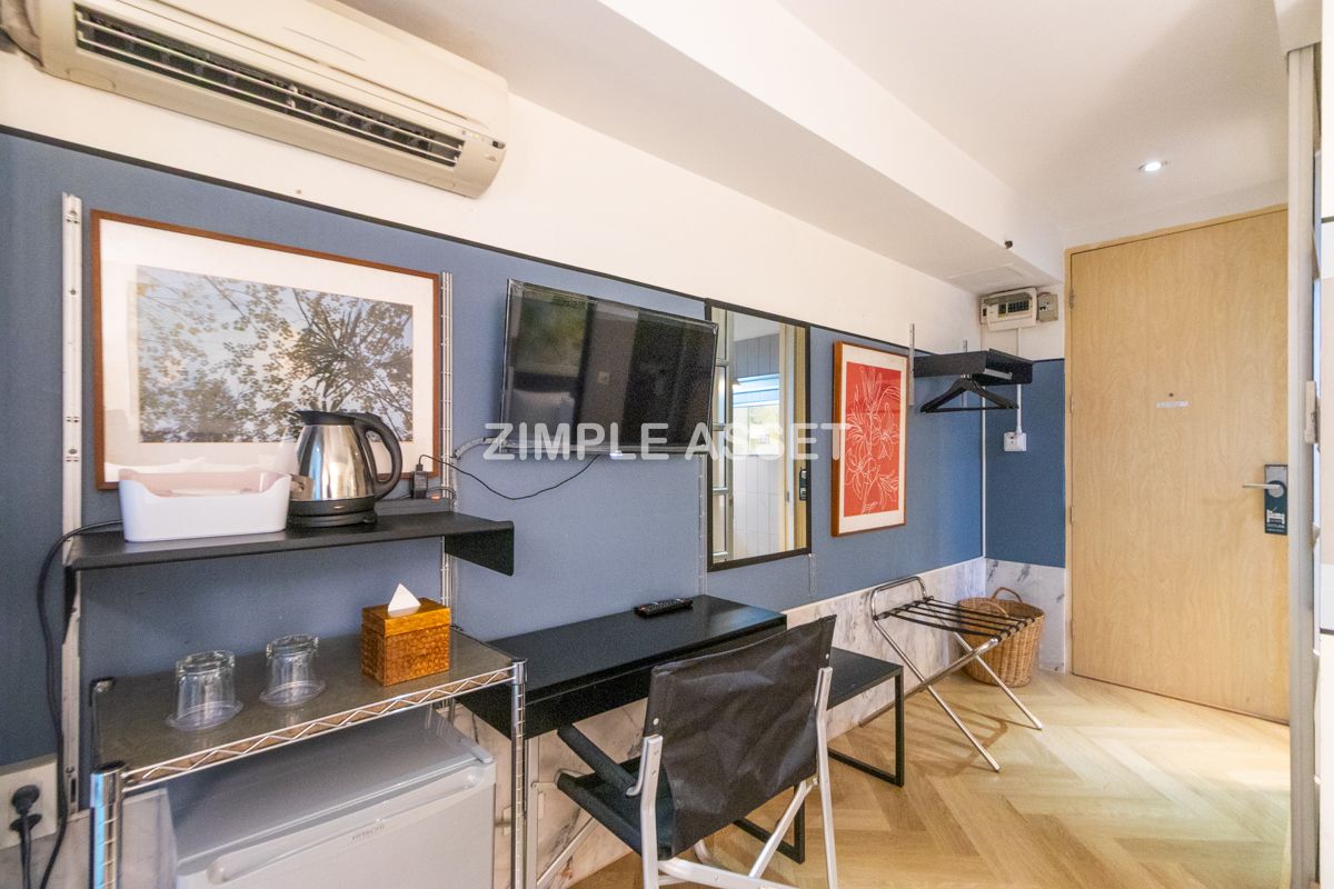 For RentSathorn, Narathiwat : Line ID: @zimple_asset Apartment on North Sathorn Road, Fully Furnished, ICONSIAM View, Quiet & Secure, near BTS Saphan Taksin, Short-term Lease Available.