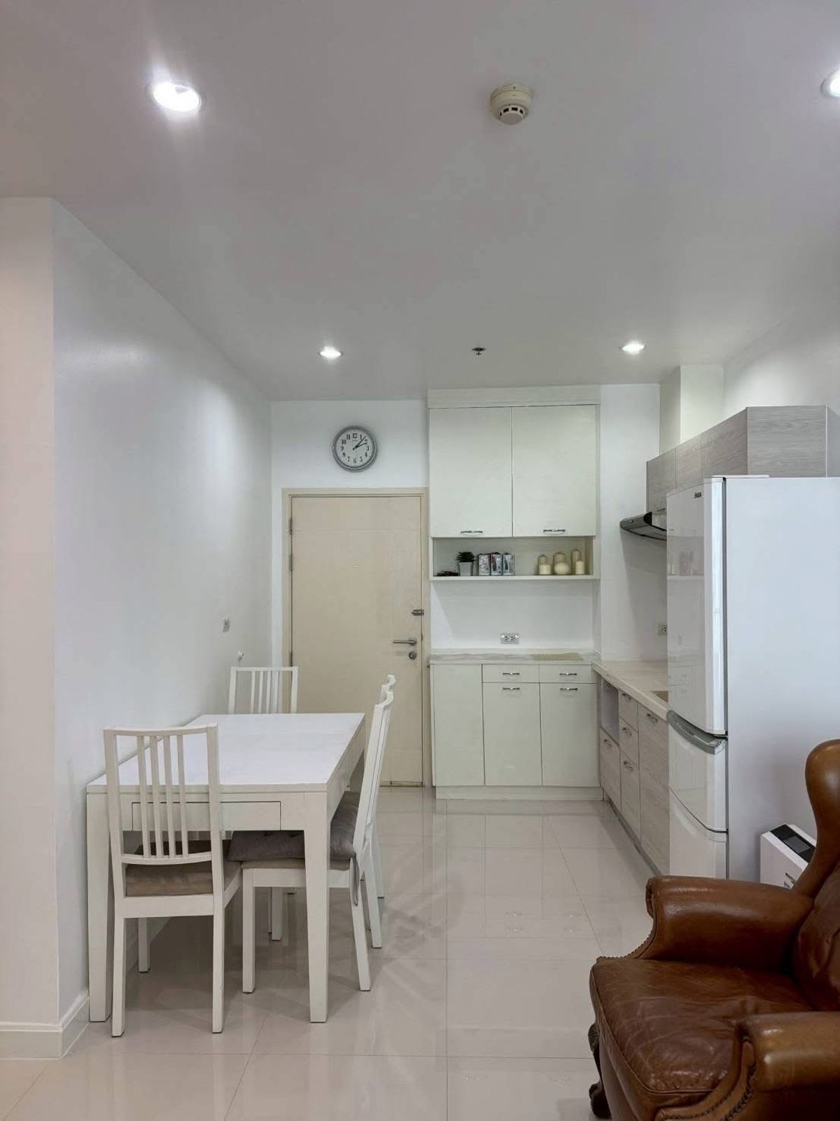 คอนโดแจ้งวัฒนะ เมืองทอง : ขายถูก ให้เช่า คอนโด ASTRO แจ้งวัฒนะ ติดรถไฟฟ้า สายสีชมพู ใกล้ เซ็นทรัล