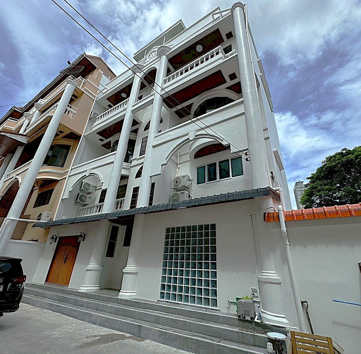 For RentTownhomeSukhumvit, Asoke, Thonglor : ⭐🌟 Luxury Townhouse for Rent in Thonglor – Brand New Condition ** NO CO-AGENT ** 