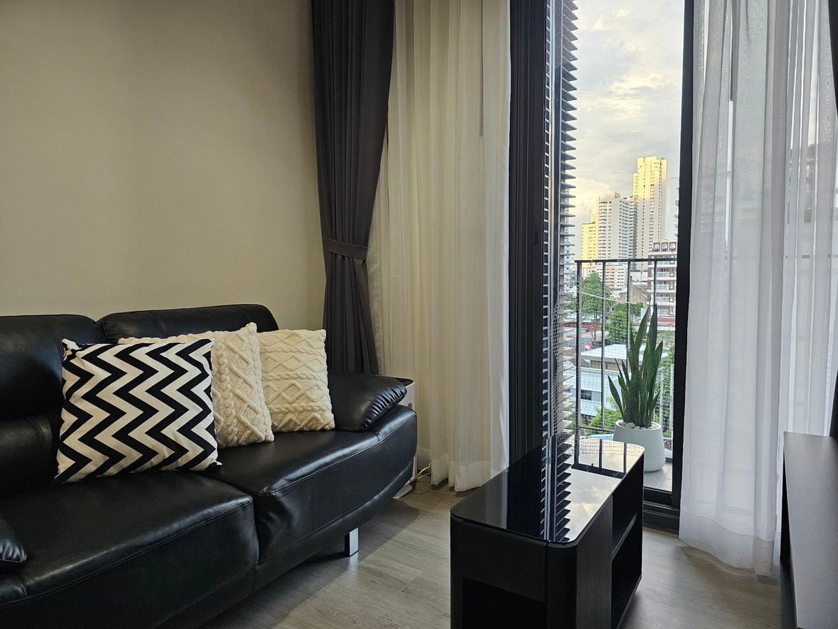 For RentCondoSukhumvit, Asoke, Thonglor : (For rent) 🟢Condo Edge Sukhumvit 23 I 1-BR, fully furnished + electrical appliances ㅡ near 🚆BTS Asoke / MRT Sukhumvit