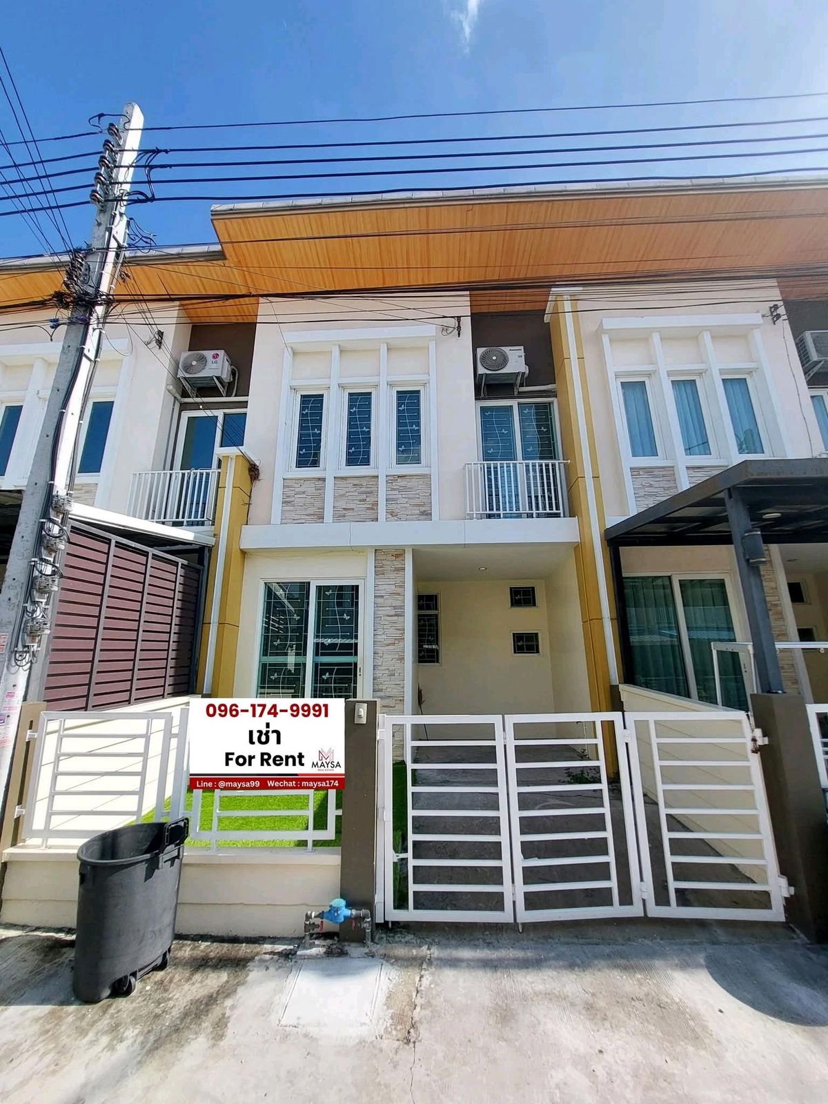 ให้เช่าทาวน์โฮมลาดกระบัง สุวรรณภูมิ : 🏡 ให้เช่าบ้าน โกลเด้นทาวน์ อ่อนนุช- ลาดกระบัง เช่า 15000 บาท
ใกล้โรบินสันลาดกระบัง ใกล้สนามบินสุวรรณภูมิ เฟอร์นิเจอร์และเครื่องใช้ไฟฟ้าครบ บ้านพร้อมเข้าชม  ✅✅
🐶🐱 สามารถเลี้ยงสัตว์เล็กได้ไม่เกิน 2 ตัว 🐶🐱