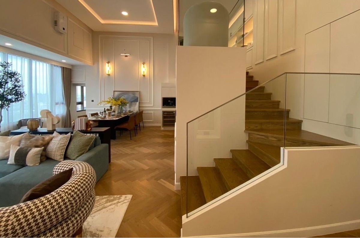 For SaleCondoRama9, Petchburi, RCA : ✨ Luxury Penthouse at Siamese Rama 9, Fully Furnished 2-Bedroom Unit with Spacious Layout and City View, Near MRT Rama 9