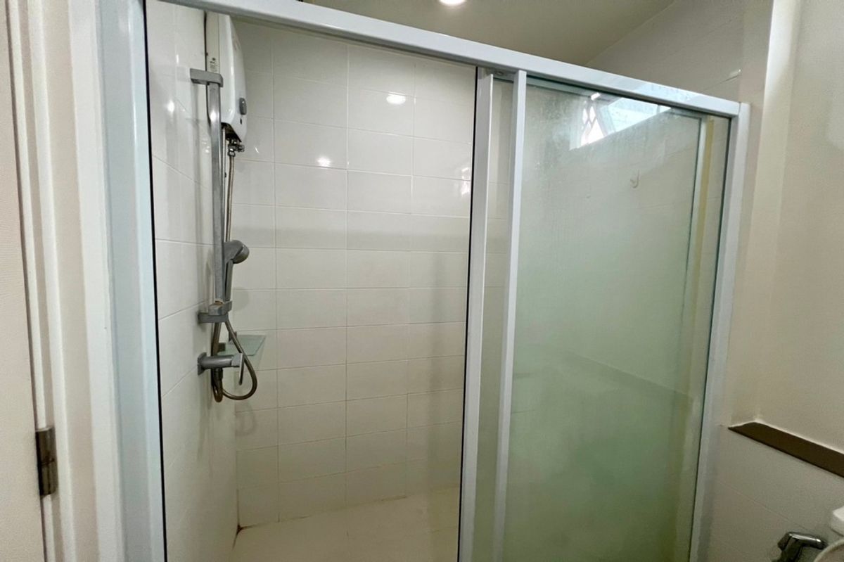 For SaleCondoThaphra, Talat Phlu, Wutthakat : 🔥 For Sale, Pool View, corner room!!🔥 Code C20250800068..........The Key Wutthakat, 2 bedroom, 2 bathroom, furnished, Special Deal!!📣📣