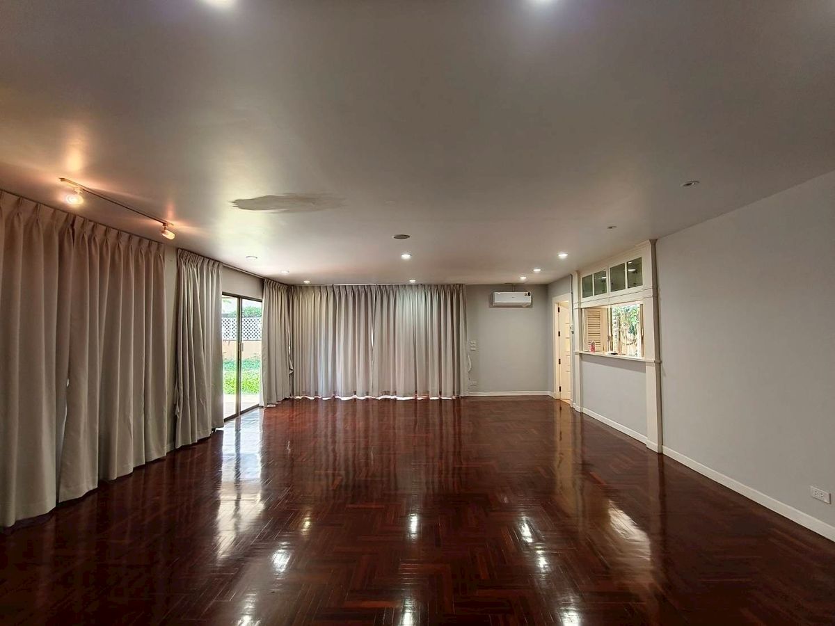 ขายบ้านลาดพร้าว เซ็นทรัลลาดพร้าว : บ้านเดี่ยว ลาดพร้าว 35 / 3 ห้องนอน (ขาย), Detached House Lat Phrao 35 / 3 Bedrooms (FOR SALE) TPM043