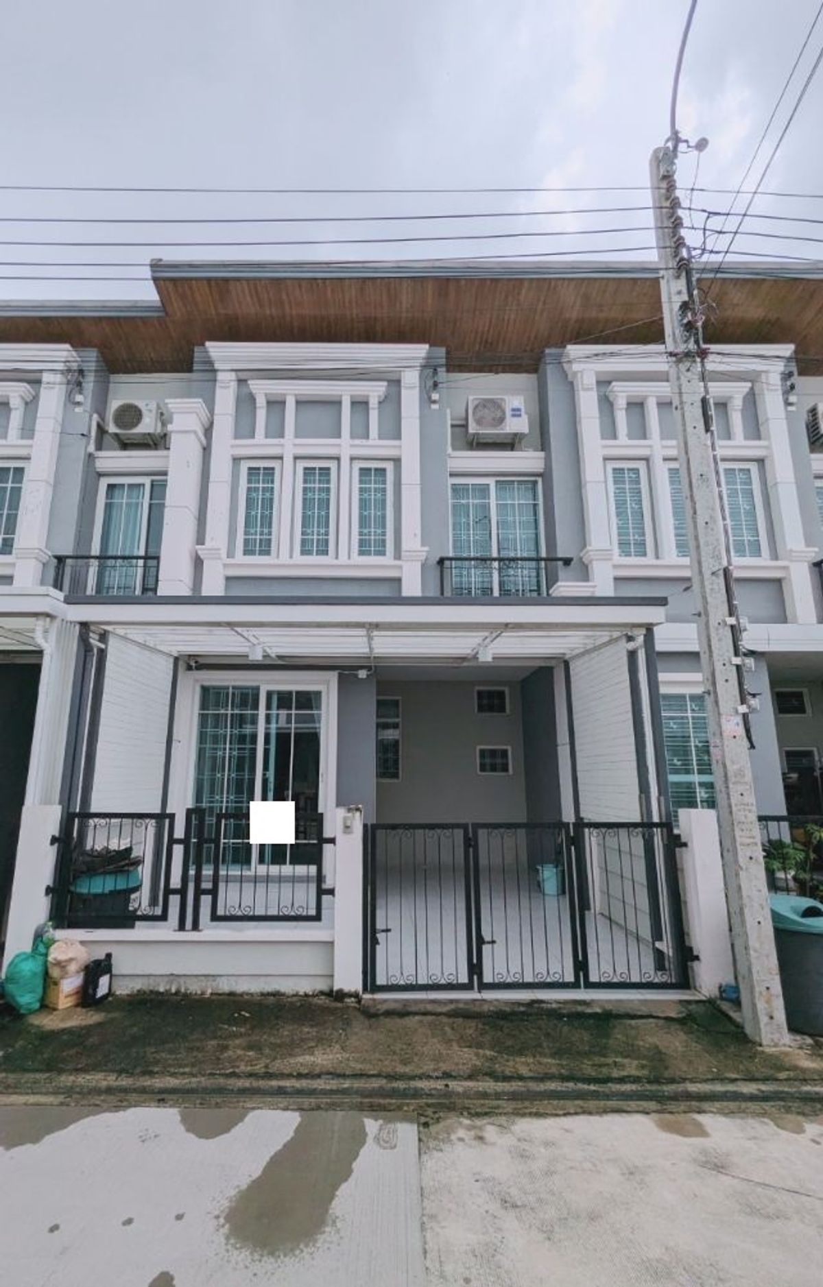 ขายบ้านสมุทรปราการ สำโรง : 17ตรว 3นอน2น้ำ ทาวน์โฮม 2 ชั้น โกลเด้น นีโอ สุขุมวิท ลาซาล ใกล้รถไฟฟ้า BTS สำโรง