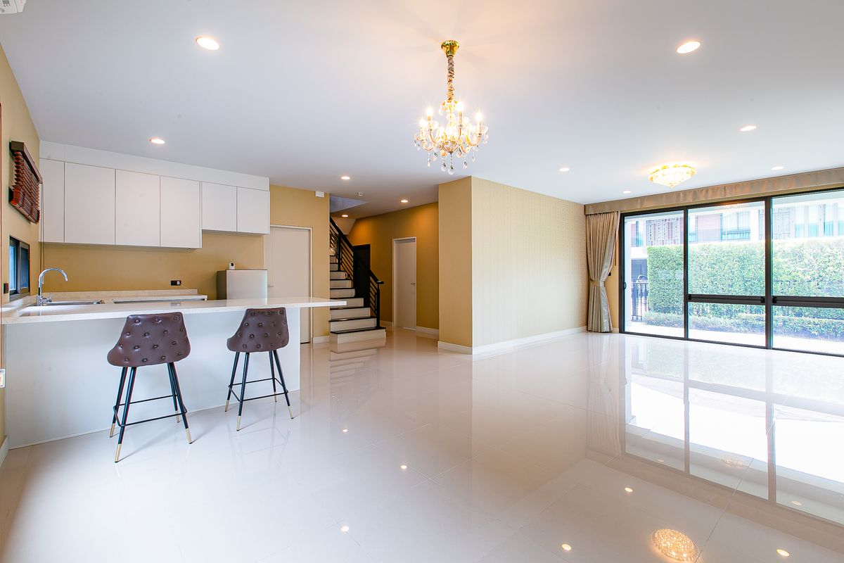 ขายบ้านพุทธมณฑล ศาลายา : ขายบ้านหรู เศรษฐสิริ ทวีวัฒนา บ้านแห่งเทคโนโลยี ที่ล้ำสมัย