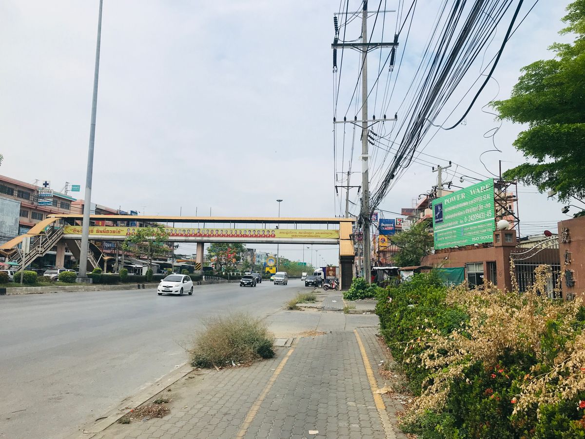 ขายที่ดินพุทธมณฑล ศาลายา : ขายที่ดิน 83 ไร่ ถนนพุทธมณฑลสาย 4 เหมาะทำหมู่บ้าน ศูนย์กระจายสินค้า โรงงาน